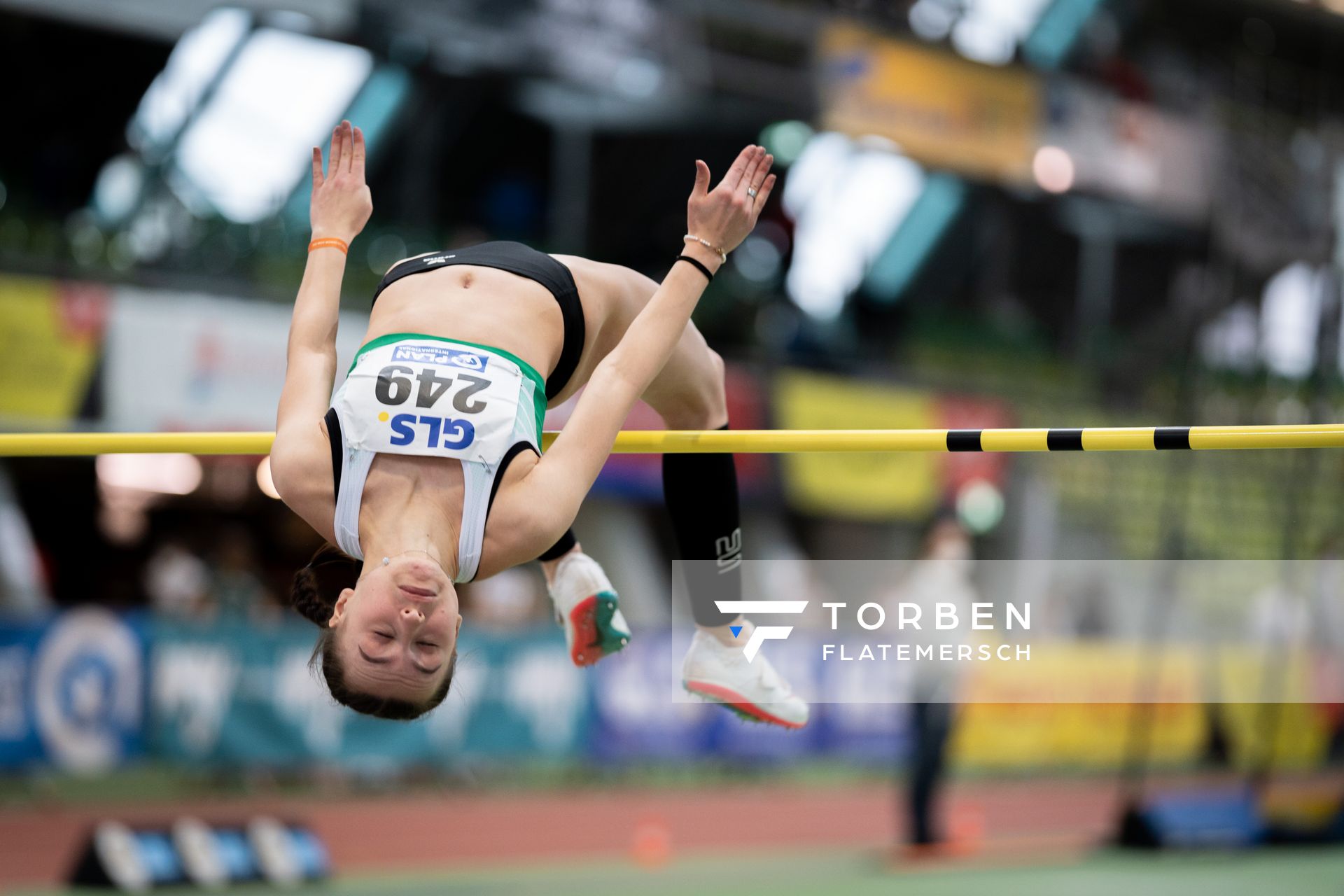 Joana Herrmann (SV Teuto Riesenbeck) im Hochsprung am 20.02.2022 waehrend der Deutschen Jugend-Hallenmeisterschaften U20 im Glaspalast in Sindelfingen