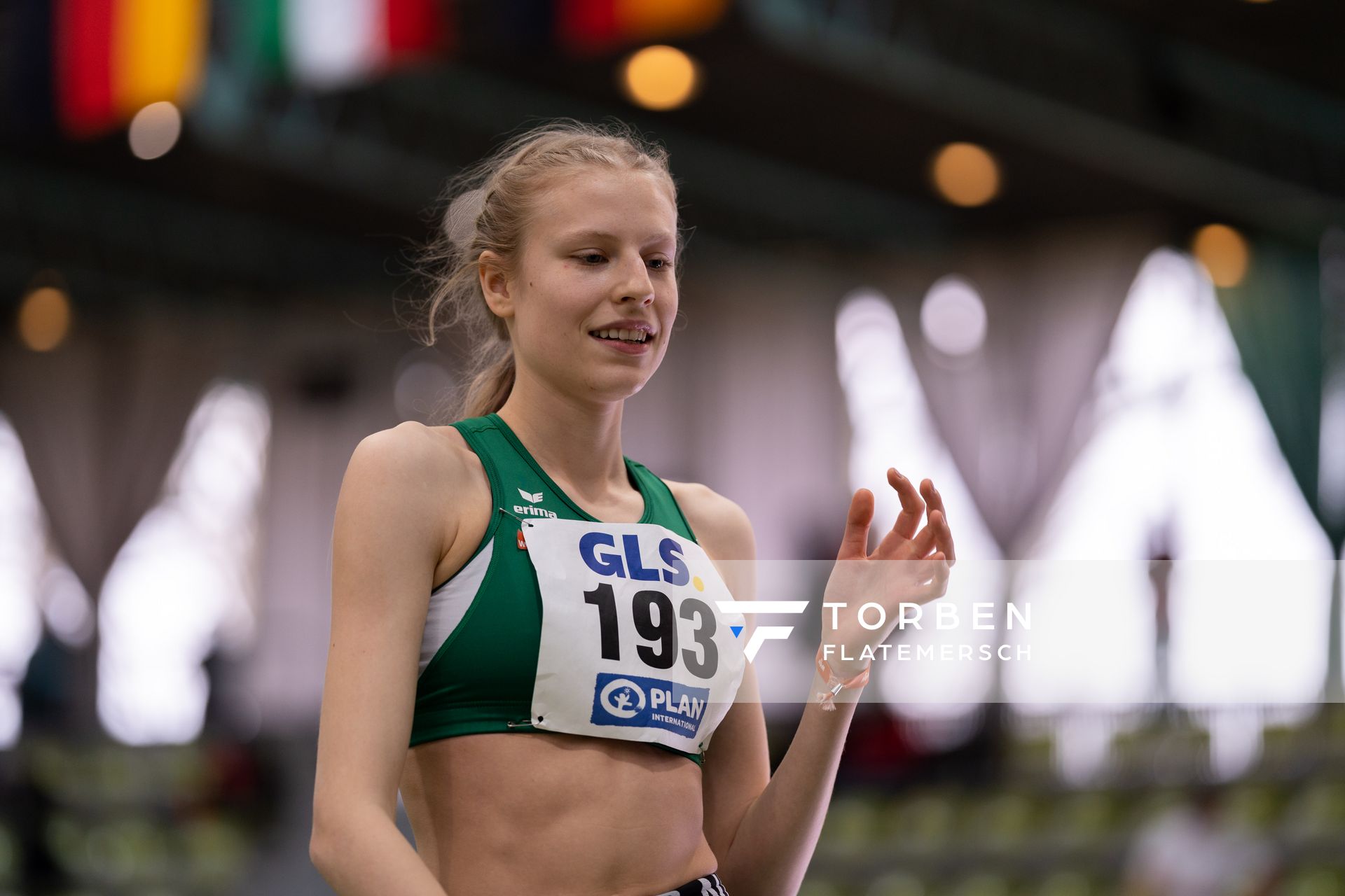 Johanna Goering (SV Salamander Kornwestheim) im Hochsprung am 20.02.2022 waehrend der Deutschen Jugend-Hallenmeisterschaften U20 im Glaspalast in Sindelfingen