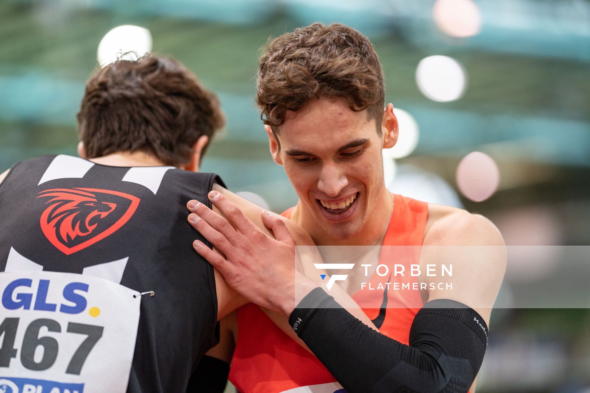 Felix Ebel (Emder Laufgemeinschaft) am 20.02.2022 waehrend der Deutschen Jugend-Hallenmeisterschaften U20 im Glaspalast in Sindelfingen