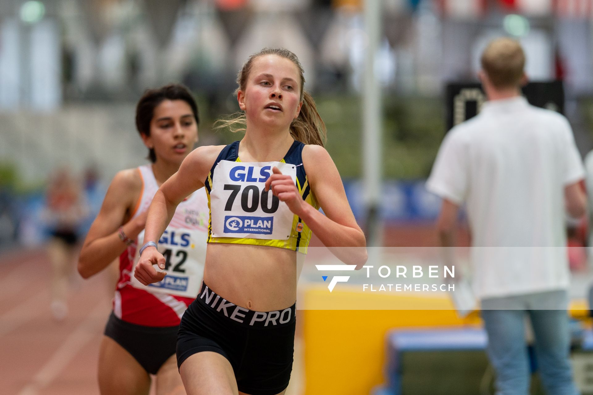 Kira Weis (KSG Gerlingen) am 20.02.2022 waehrend der Deutschen Jugend-Hallenmeisterschaften U20 im Glaspalast in Sindelfingen