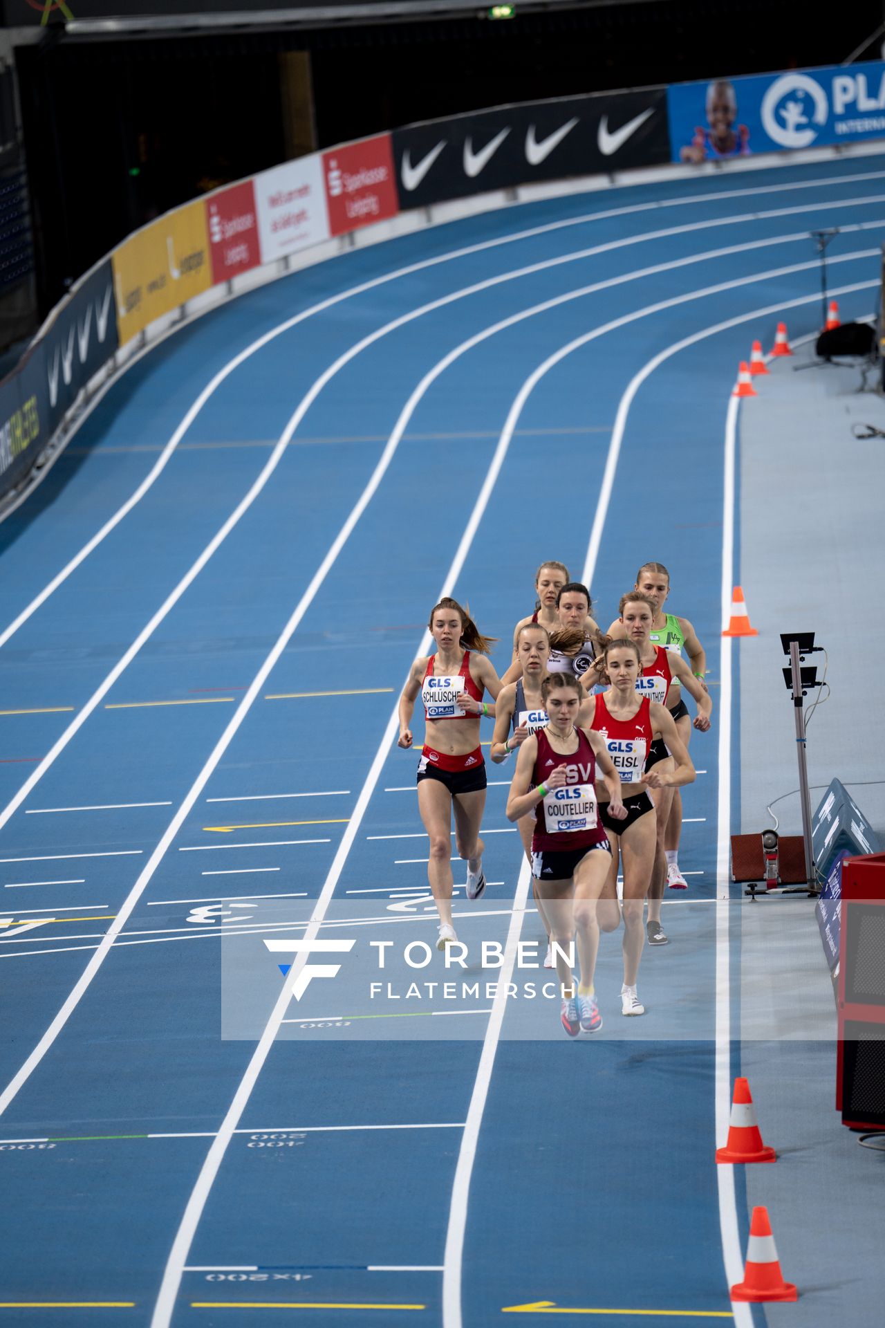 Jana Schluesche (VfL Eintracht Hannover), Carolin Hinrichs (VfL Loeningen), Vera Coutellier (ASV Koeln), Lara Predki (Lueneburger SV), Kerstin Schulze Kalthoff (LG Brillux Muenster) am 26.02.2022 waehrend der Deutschen Leichtathletik-Hallenmeisterschaften (Tag 1) in der Quarterback Immobilien Arena in Leipzig