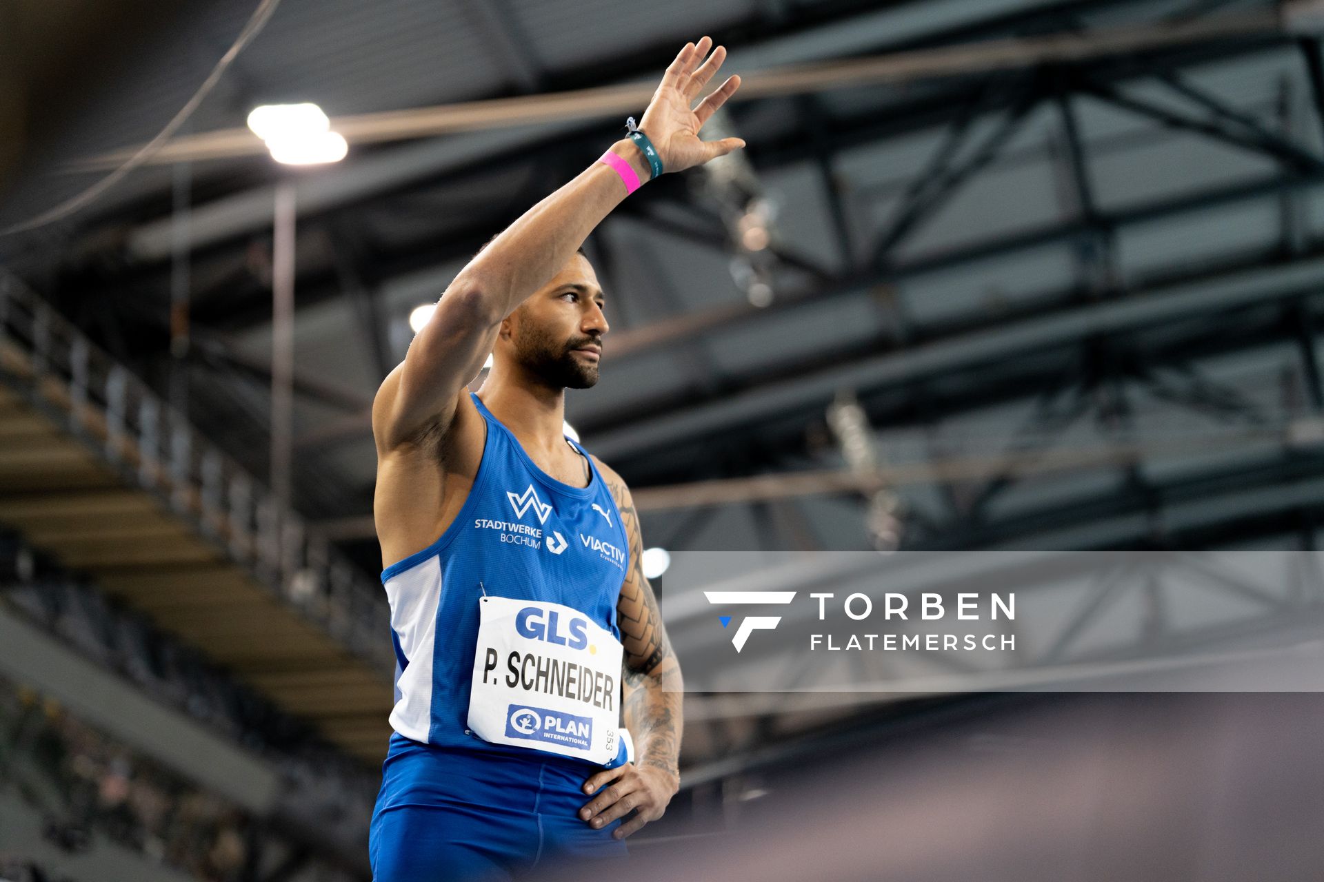 Patrick Schneider (TV Wattenscheid 01) im 400m Finale am 27.02.2022 waehrend der Deutschen Leichtathletik-Hallenmeisterschaften (Tag 2) in der Quarterback Immobilien Arena in Leipzig