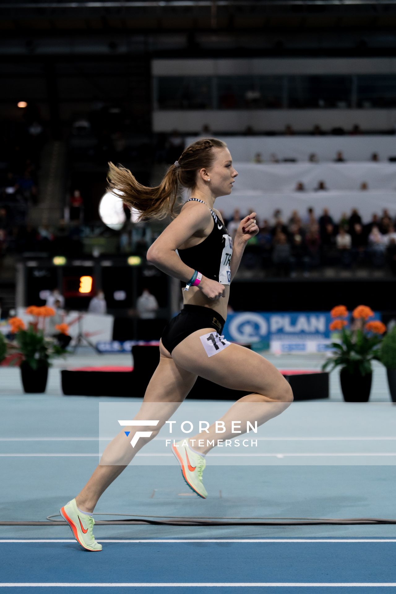 Katharina Trost (LG Stadtwerke Muenchen) am 27.02.2022 waehrend der Deutschen Leichtathletik-Hallenmeisterschaften (Tag 2) in der Quarterback Immobilien Arena in Leipzig