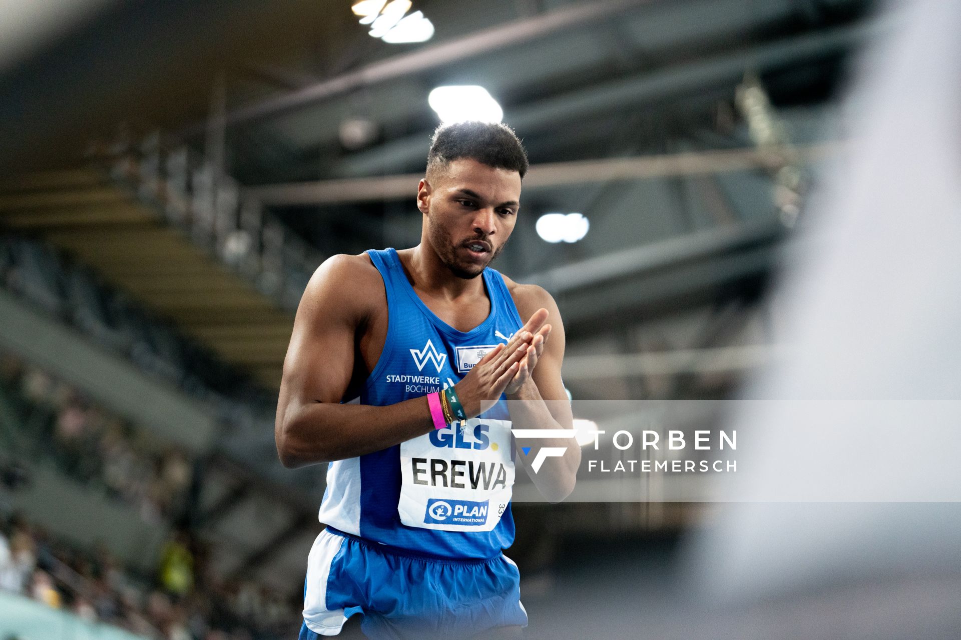 Robin Erewa (TV Wattenscheid 01) am 27.02.2022 waehrend der Deutschen Leichtathletik-Hallenmeisterschaften (Tag 2) in der Quarterback Immobilien Arena in Leipzig