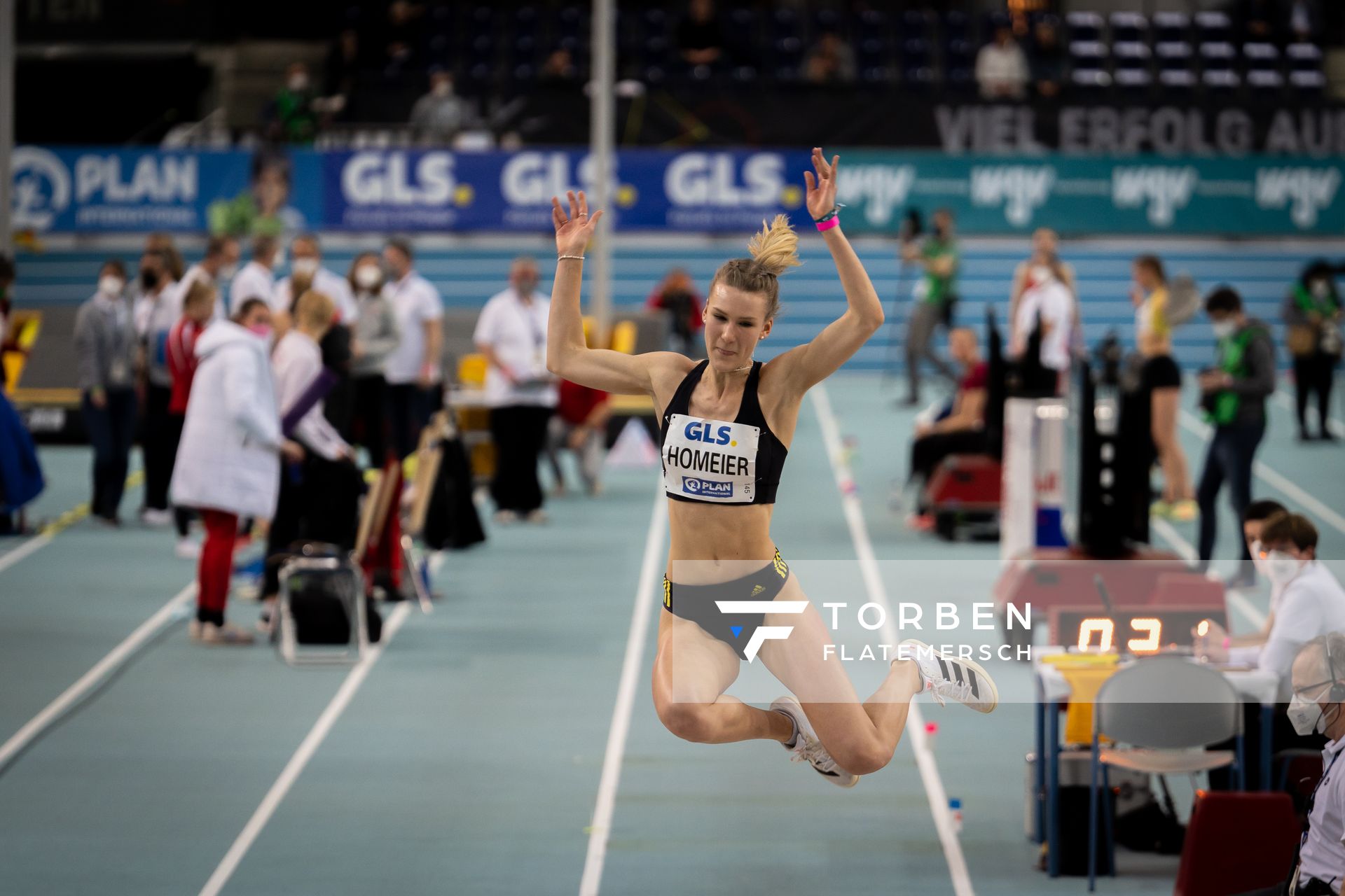 Merle Homeier (LG Goettingen) am 27.02.2022 waehrend der Deutschen Leichtathletik-Hallenmeisterschaften (Tag 2) in der Quarterback Immobilien Arena in Leipzig