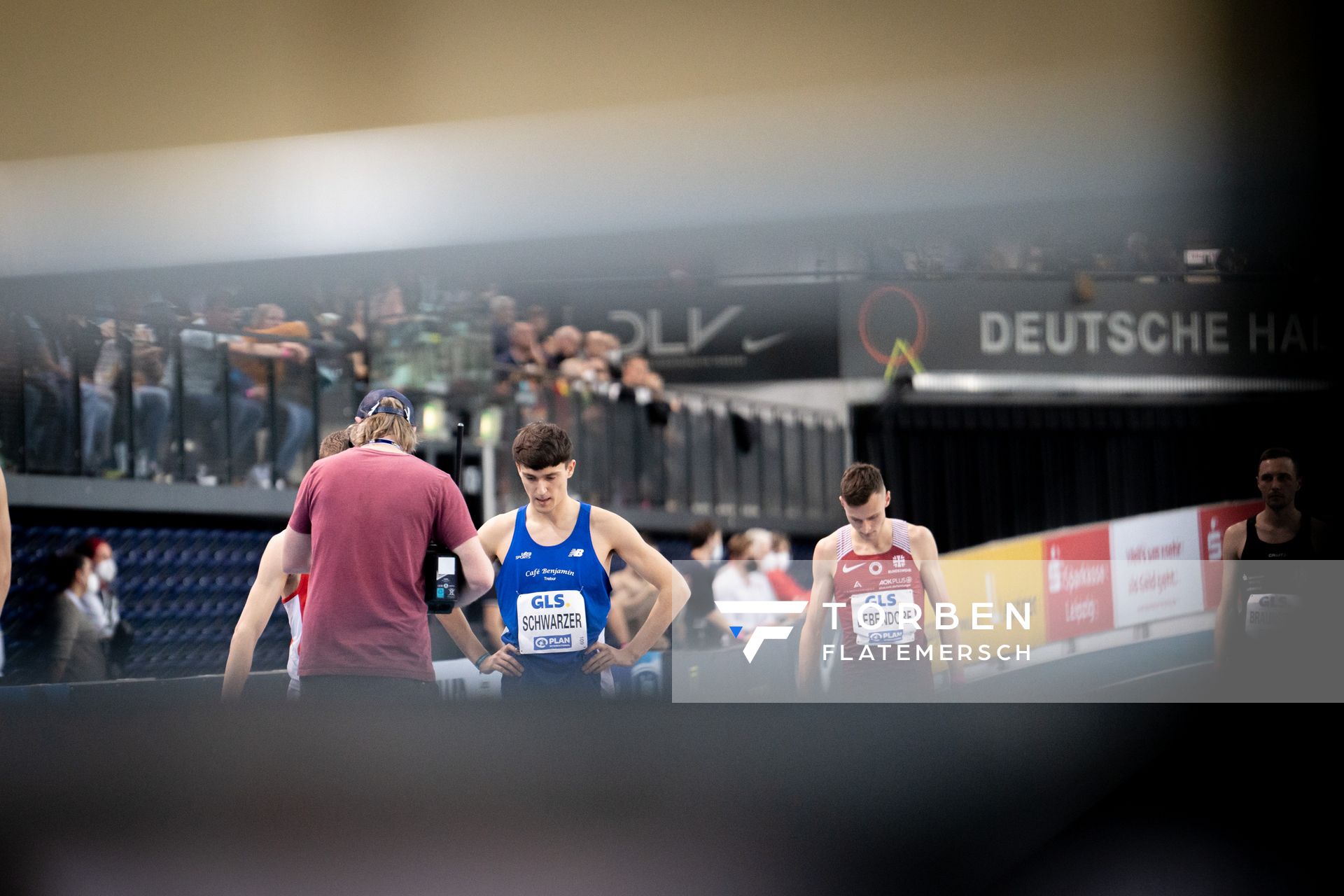 Oskar Schwarzer (TV Gross-Gerau) am 27.02.2022 waehrend der Deutschen Leichtathletik-Hallenmeisterschaften (Tag 2) in der Quarterback Immobilien Arena in Leipzig