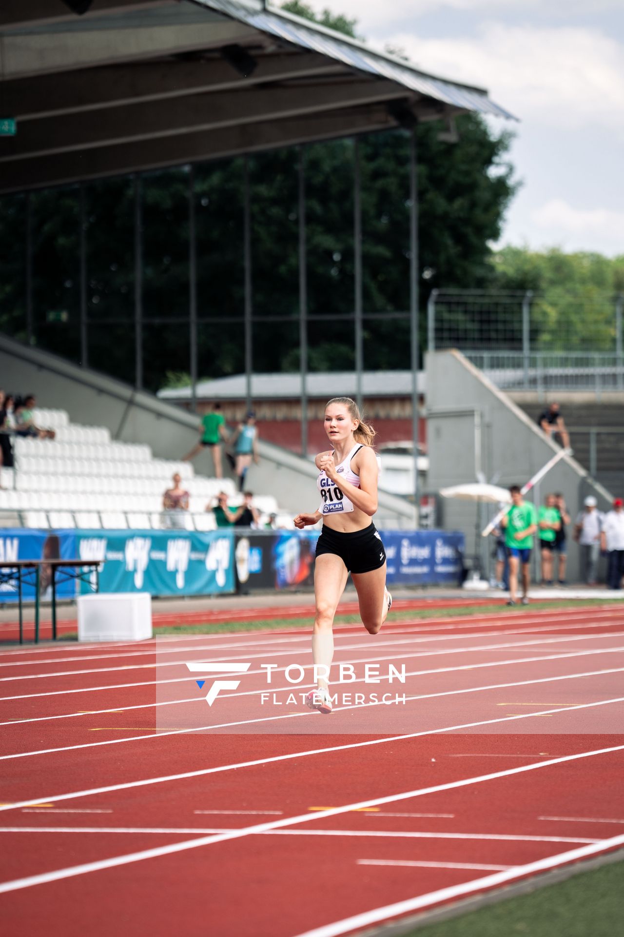 Sina Ehrhardt (LG Rhein-Wied) am 15.07.2022 waehrend den deutschen Leichtathletik-Jugendmeisterschaften 2022 in Ulm