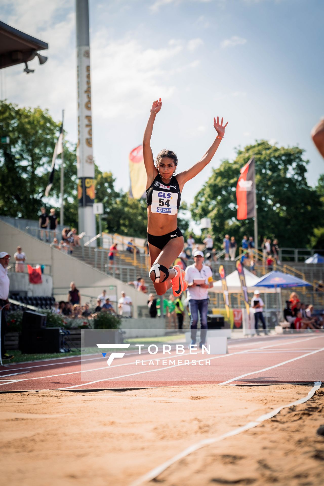 Ruth Hildebrand (MTG Mannheim) im Dreisprung am 15.07.2022 waehrend den deutschen Leichtathletik-Jugendmeisterschaften 2022 in Ulm