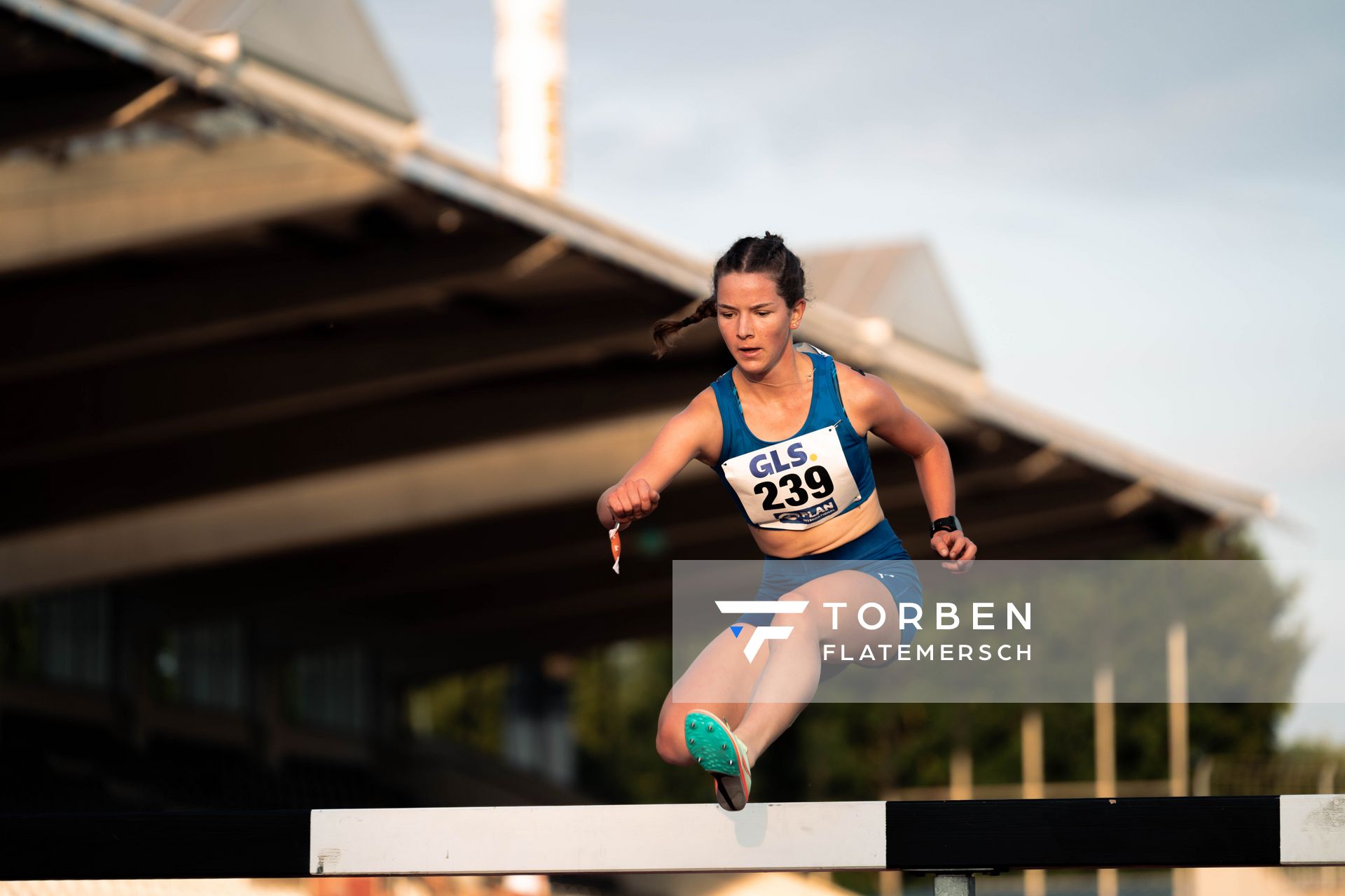 Lotta Giersdorff (TSV Jahn Freising) am 15.07.2022 waehrend den deutschen Leichtathletik-Jugendmeisterschaften 2022 in Ulm