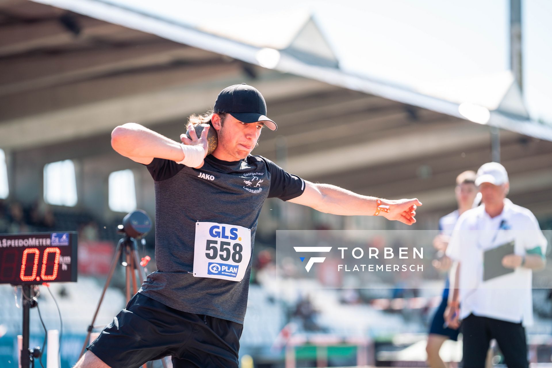 William Wolzenburg (SV Georgsheil) im Kugelstossen am 16.07.2022 waehrend den deutschen Leichtathletik-Jugendmeisterschaften 2022 in Ulm