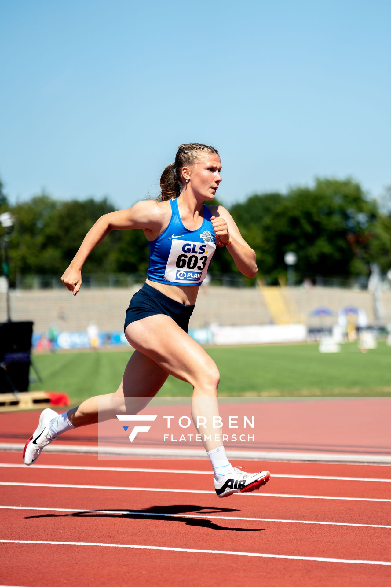 Emmy Lisanne Steinbrecher (Rukeli Trollmann e. V.) am 16.07.2022 waehrend den deutschen Leichtathletik-Jugendmeisterschaften 2022 in Ulm