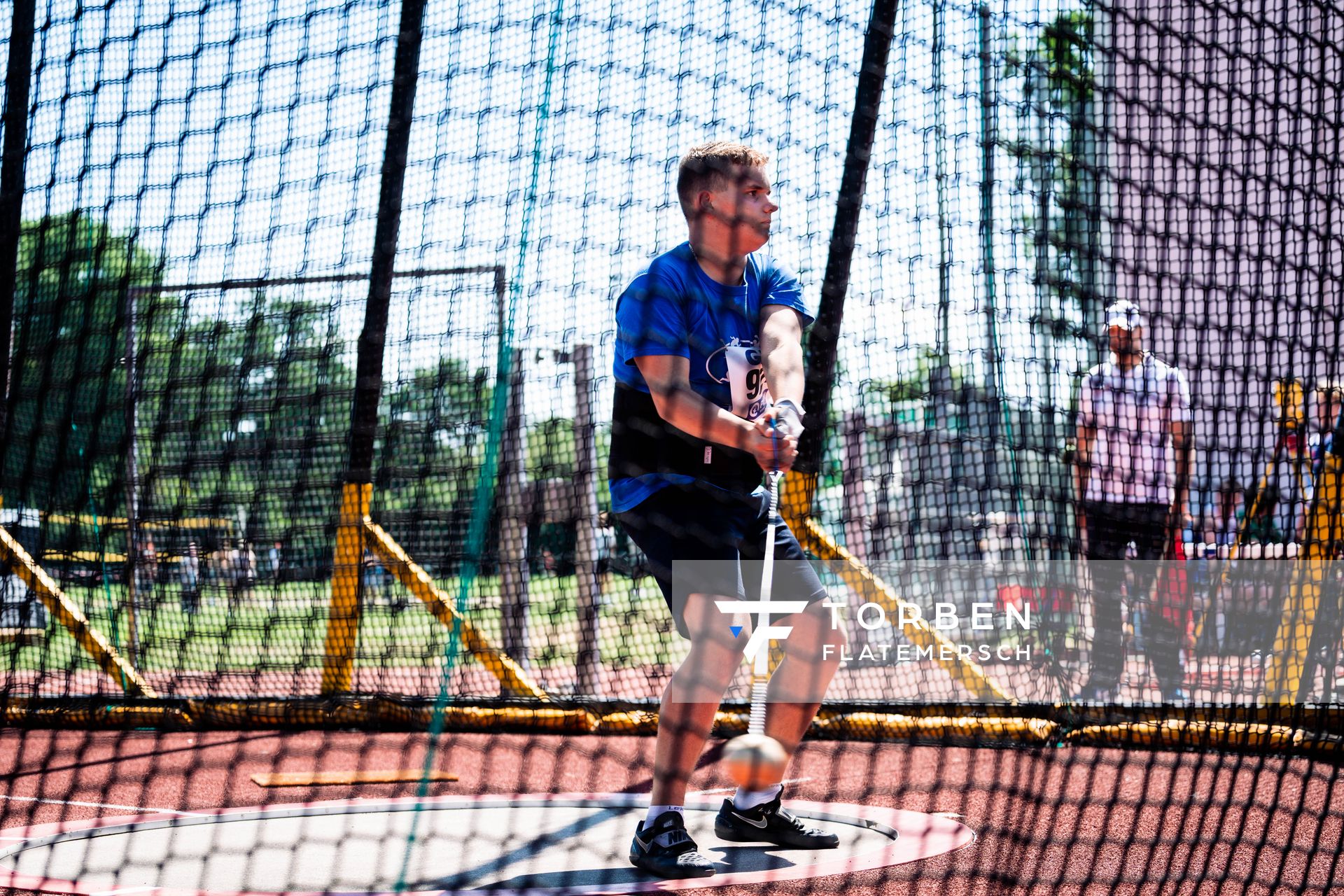 Dennis Beck (SV 1870 Grossolbersdorf e.V.) beim Hammerwerfen am 16.07.2022 waehrend den deutschen Leichtathletik-Jugendmeisterschaften 2022 in Ulm