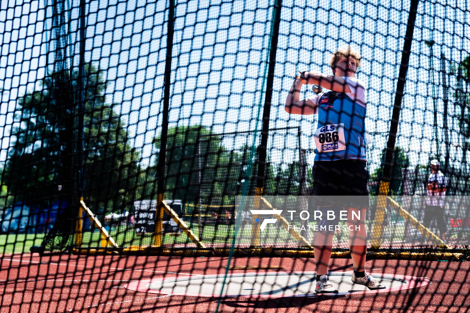 Finley Triebel (LAC Erdgas Chemnitz) beim Hammerwurf am 16.07.2022 waehrend den deutschen Leichtathletik-Jugendmeisterschaften 2022 in Ulm