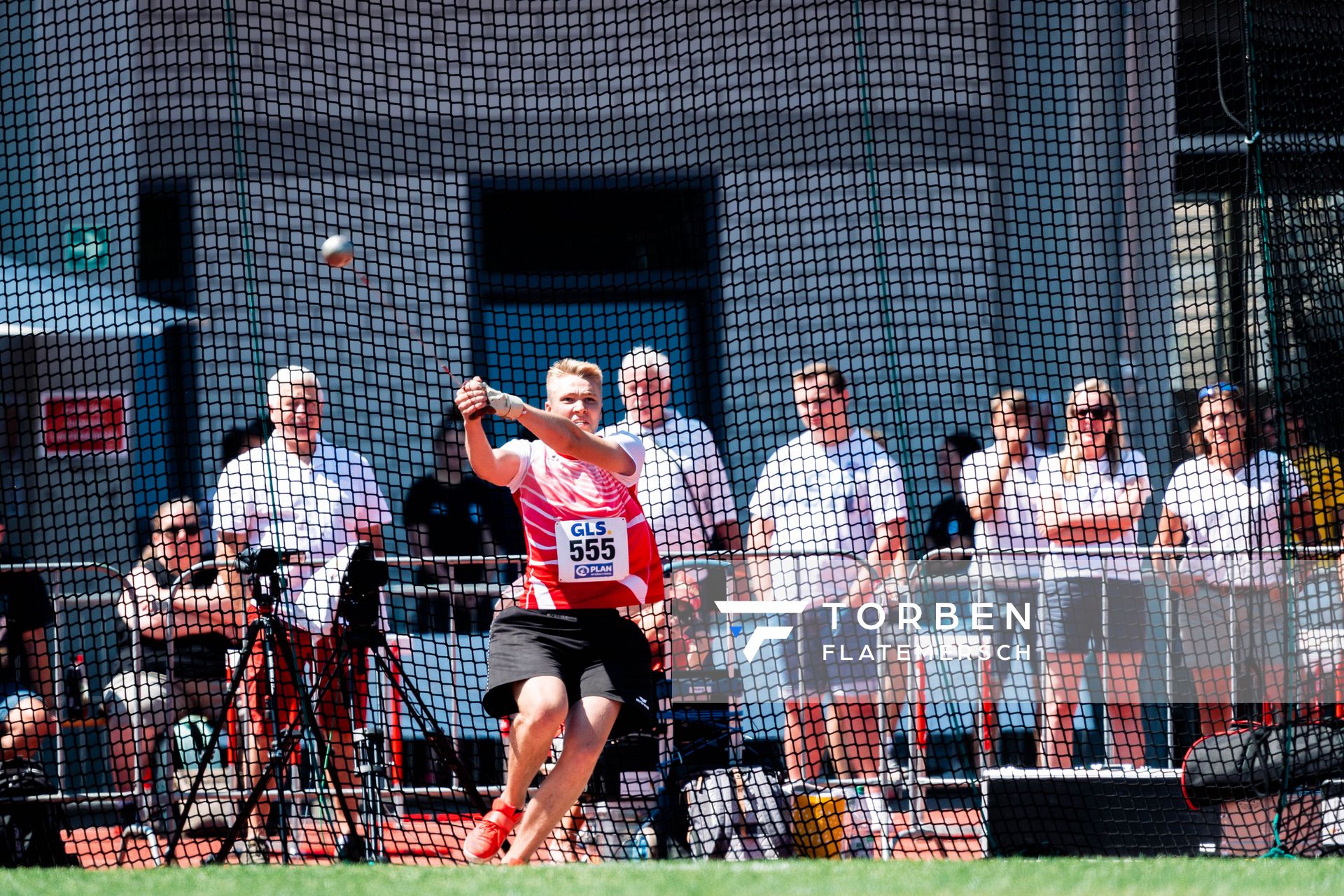 Lennart Hundertmark (Einbecker SV) beim Hammerwurf am 16.07.2022 waehrend den deutschen Leichtathletik-Jugendmeisterschaften 2022 in Ulm