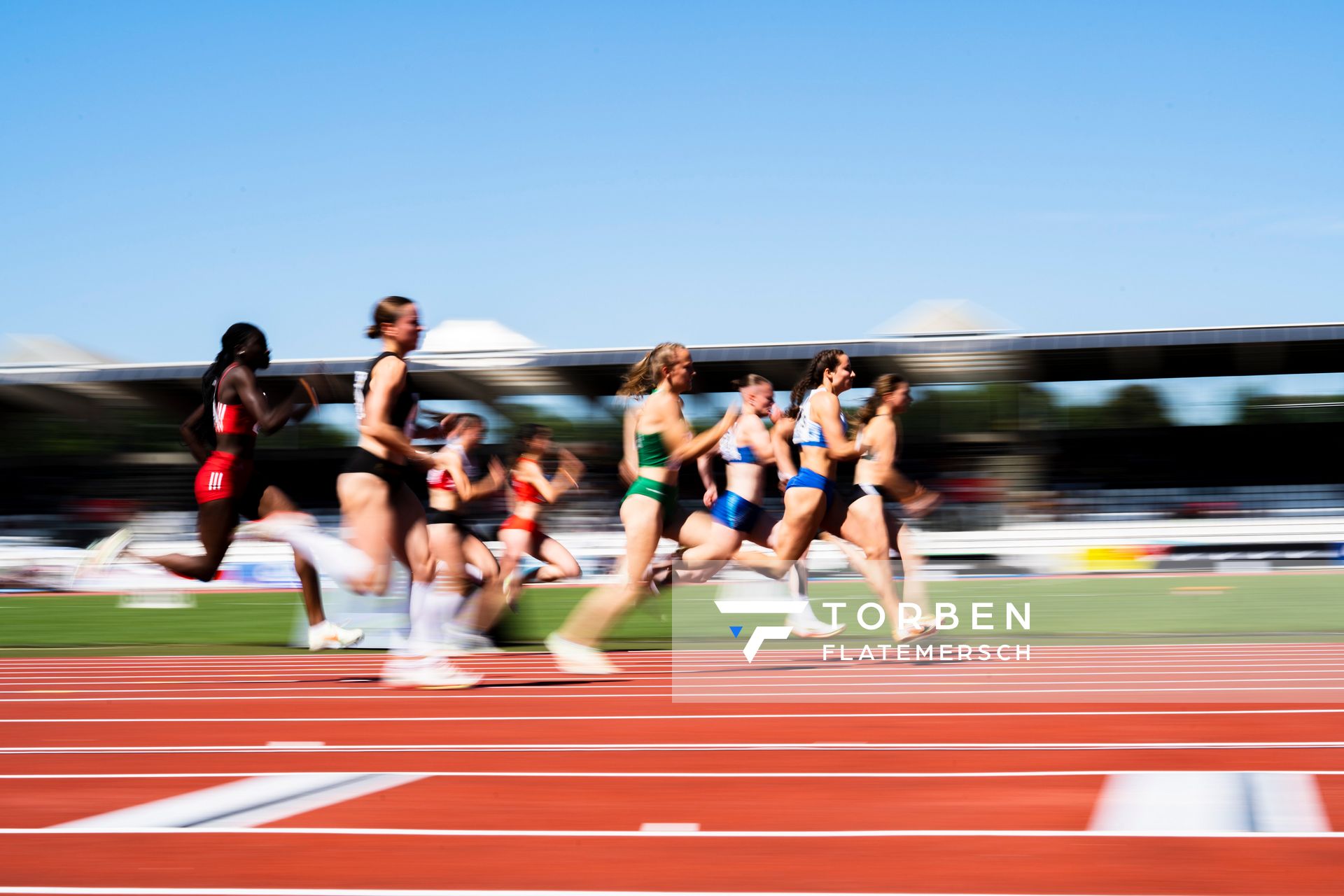 100m Zwischenlaeufe am 16.07.2022 waehrend den deutschen Leichtathletik-Jugendmeisterschaften 2022 in Ulm