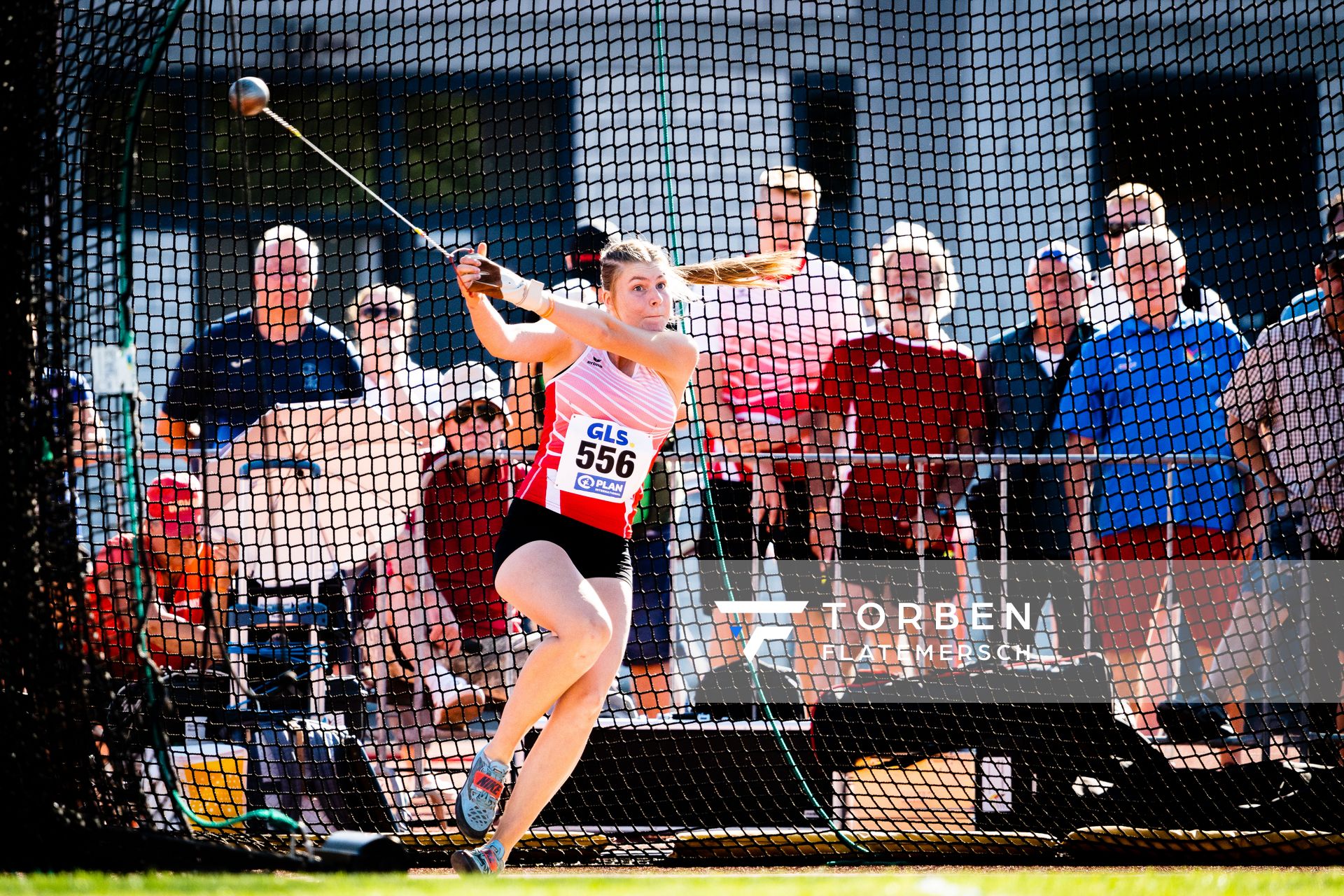 Lara Hundertmark (Einbecker SV) im Hammerwurf am 16.07.2022 waehrend den deutschen Leichtathletik-Jugendmeisterschaften 2022 in Ulm