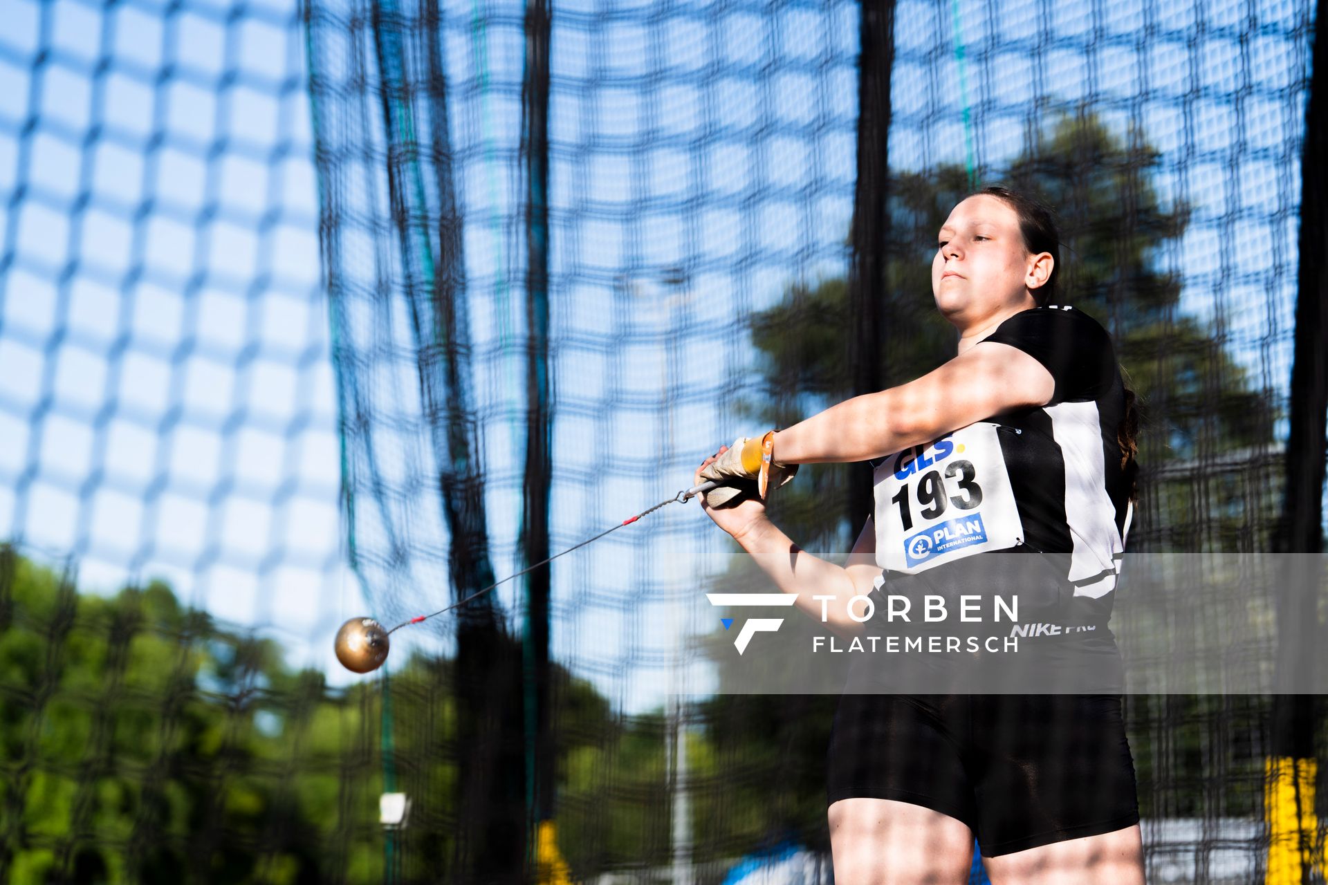 Laura Putbrese (Neukoellner SF) im Hammerwurf am 16.07.2022 waehrend den deutschen Leichtathletik-Jugendmeisterschaften 2022 in Ulm