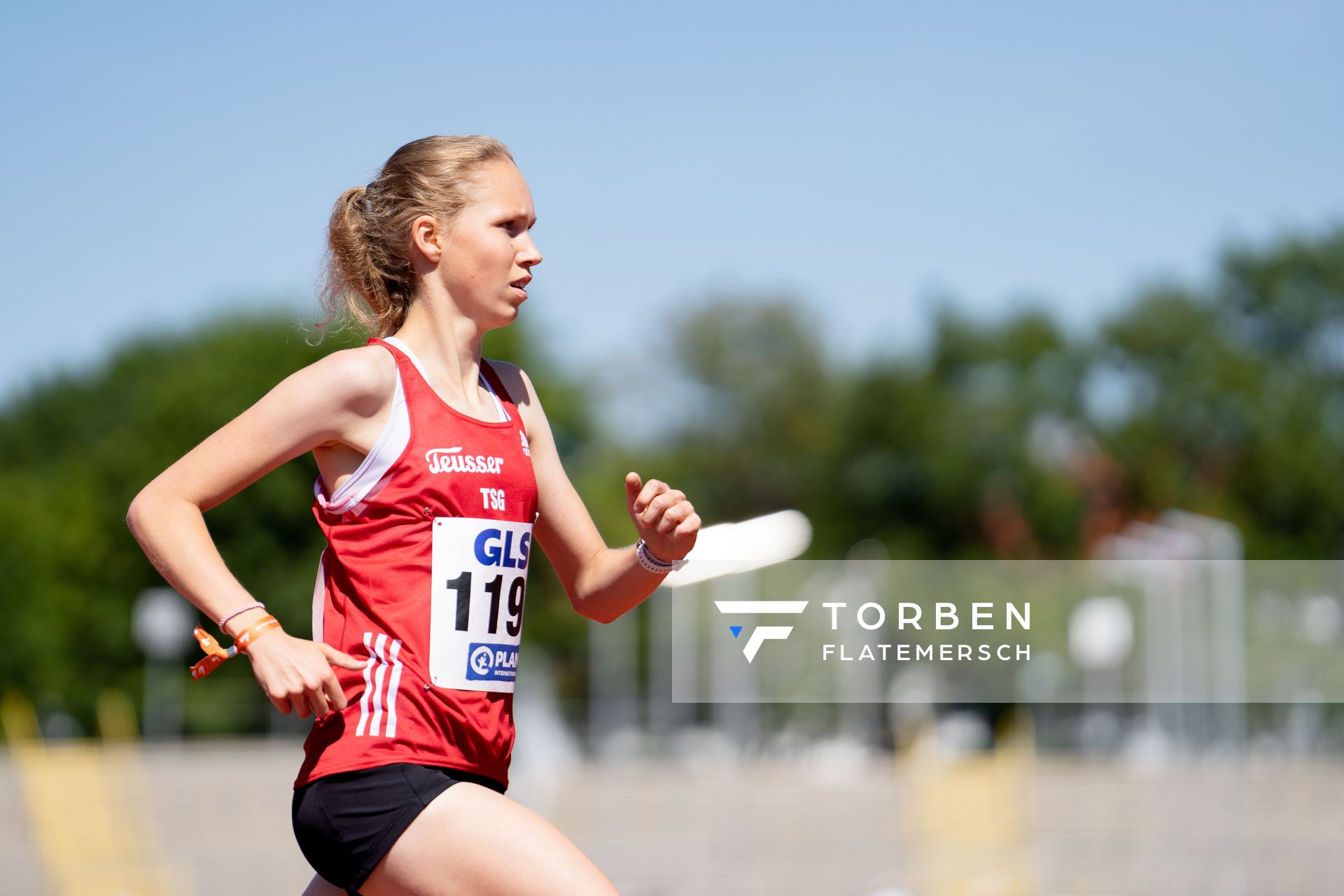 Marie Kraft (TSG 1845 Heilbronn) ueber 3000m U20 am 17.07.2022 waehrend den deutschen Leichtathletik-Jugendmeisterschaften 2022 in Ulm