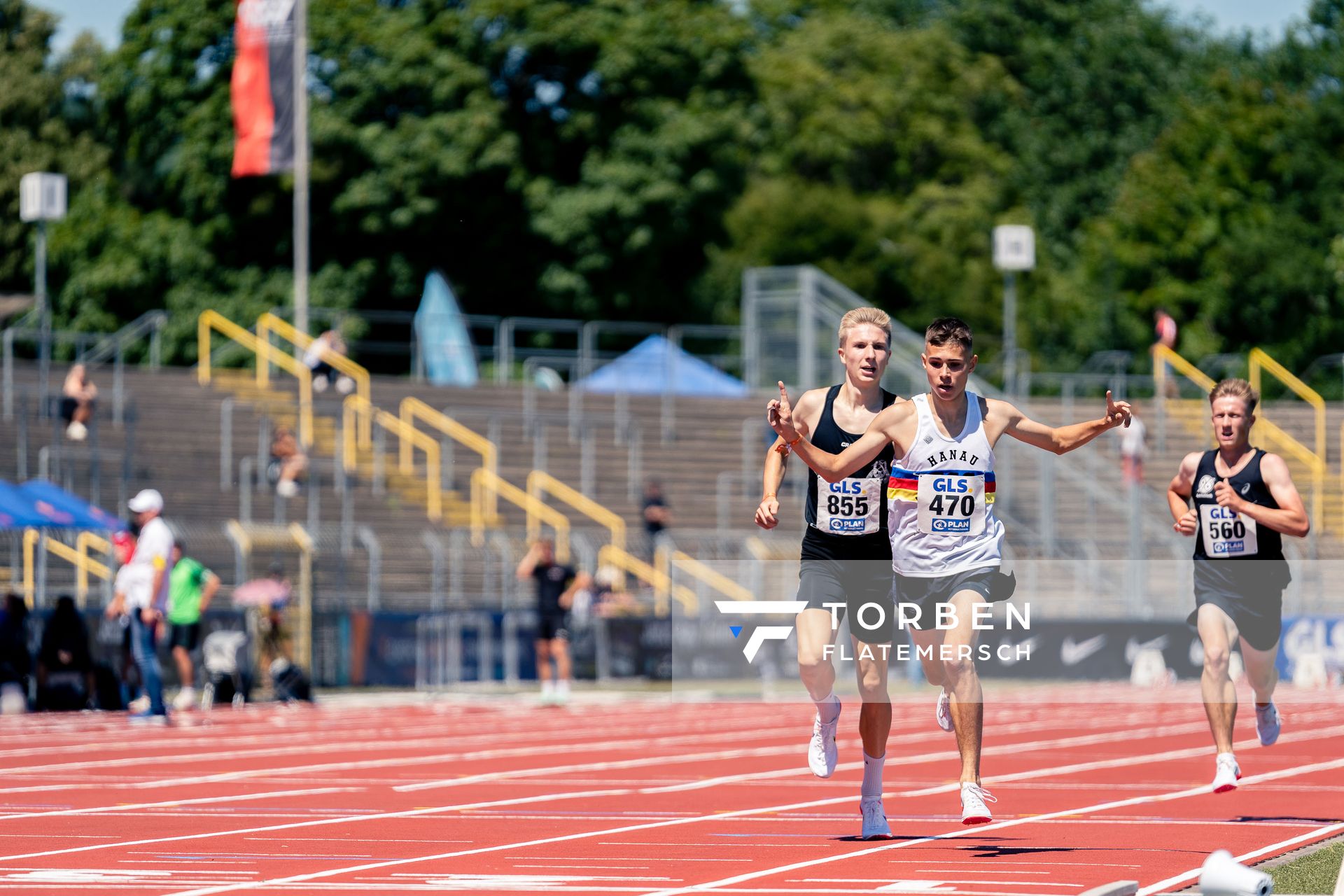 Tristan Kaufhold (SSC Hanau-Rodenbach), Aaron Nikolas Schubert (SC DHfK Leipzig e.V.) am 17.07.2022 waehrend den deutschen Leichtathletik-Jugendmeisterschaften 2022 in Ulm