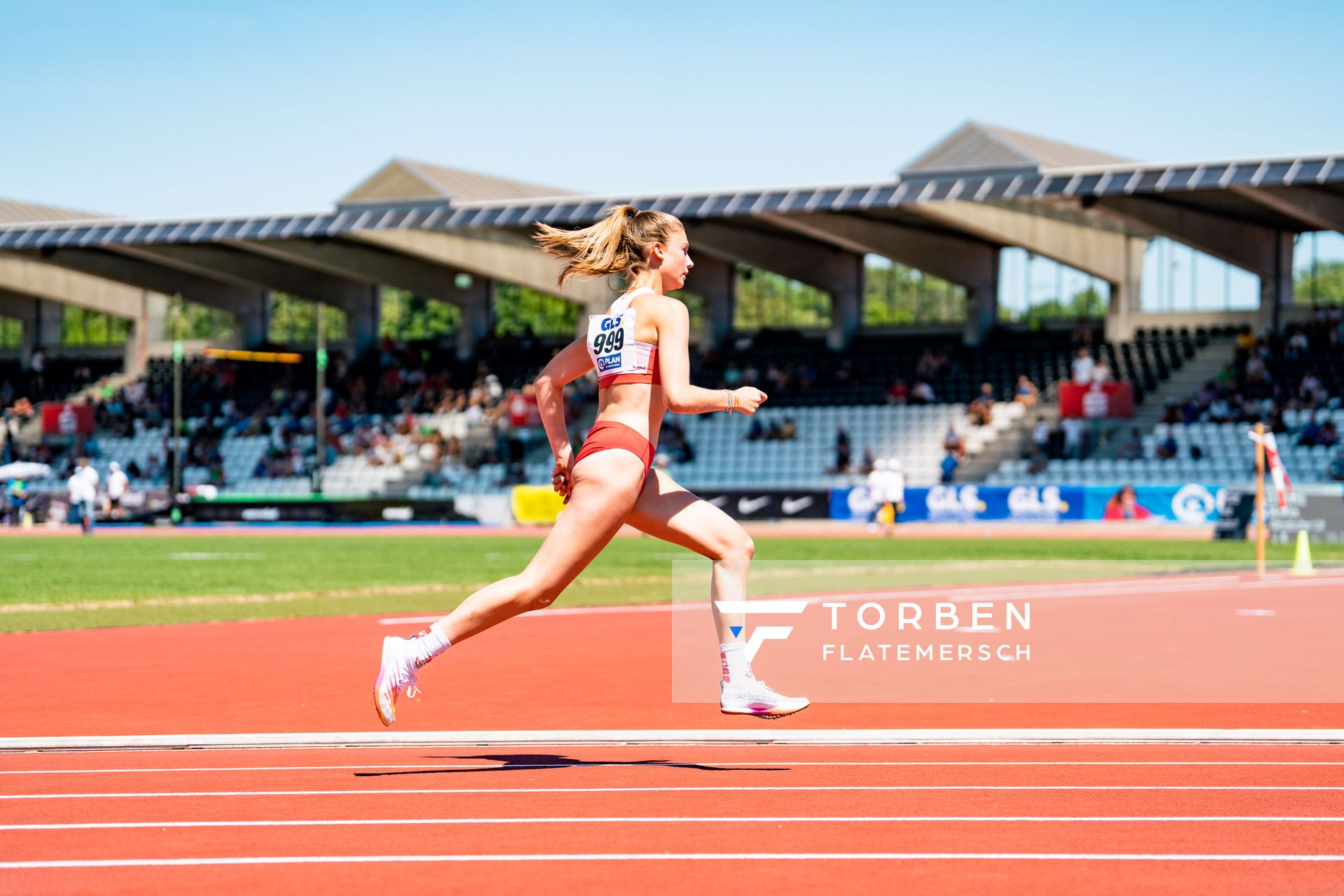 Charline Rost (Sportclub Magdeburg) am 17.07.2022 waehrend den deutschen Leichtathletik-Jugendmeisterschaften 2022 in Ulm