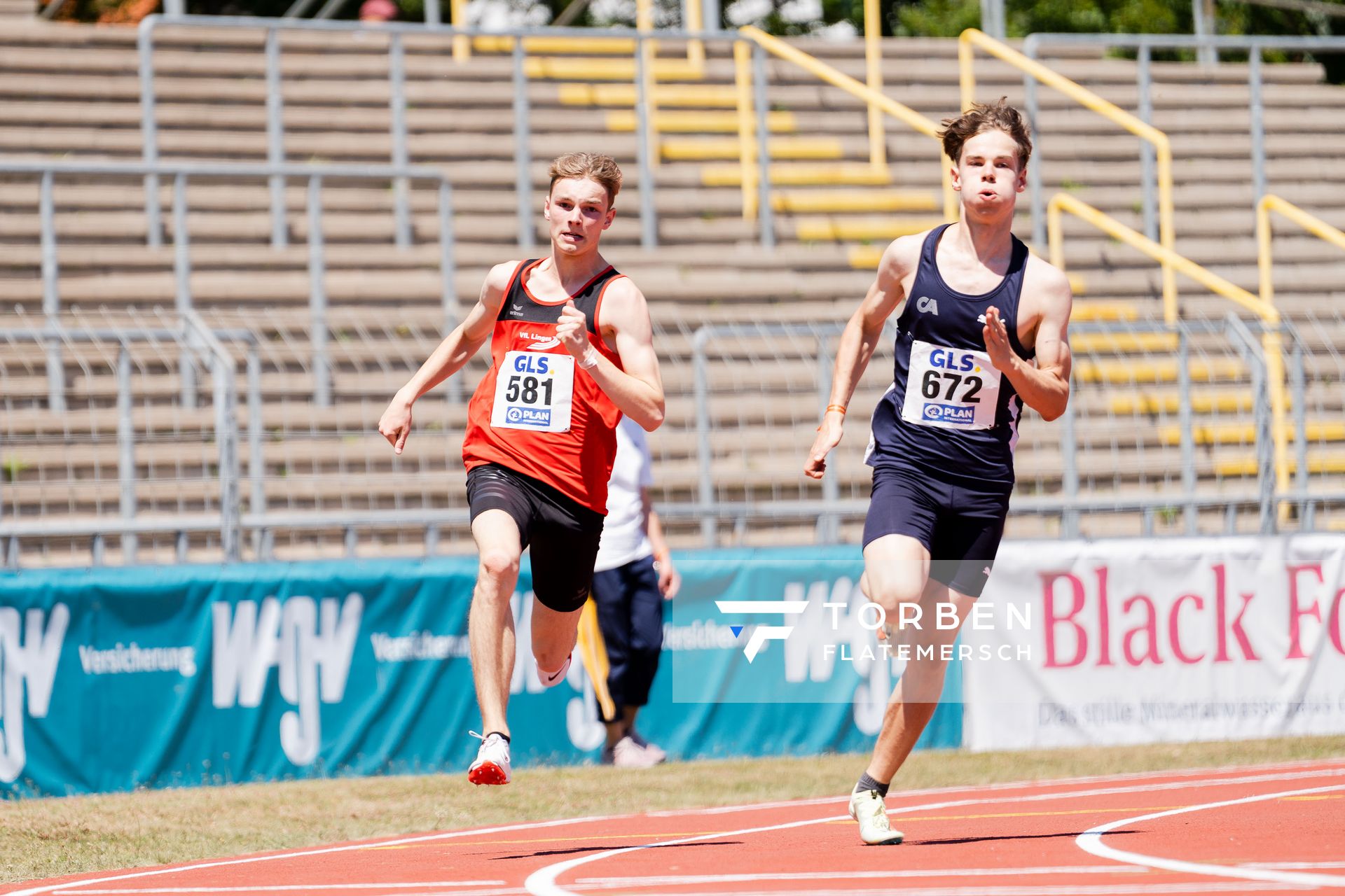 Torben Lillie (VfL Lingen), Noah Mueller (Cologne Athletics) am 17.07.2022 waehrend den deutschen Leichtathletik-Jugendmeisterschaften 2022 in Ulm