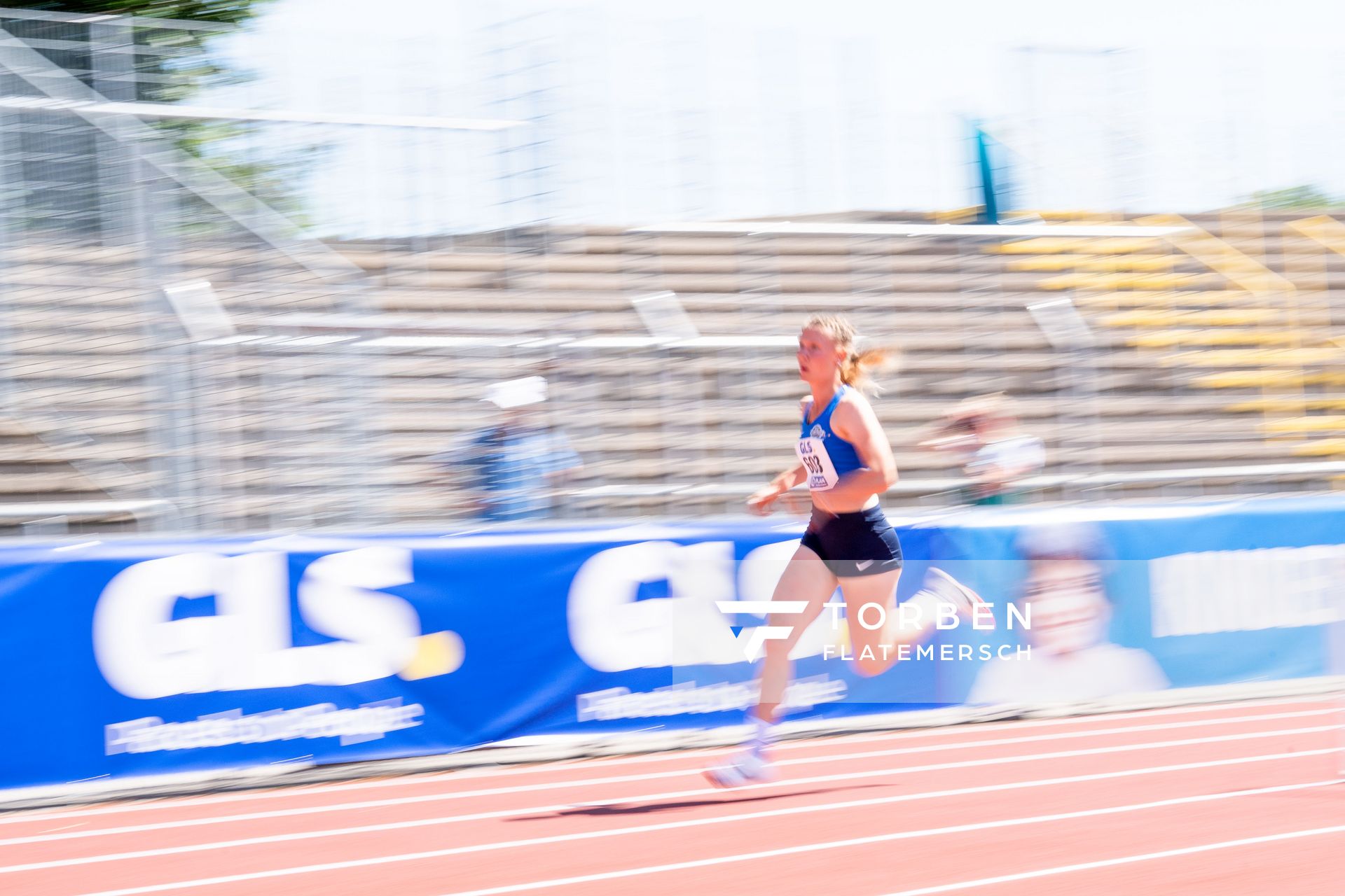 Emmy Lisanne Steinbrecher (Rukeli Trollmann e. V.) im 400m Huerden Finale am 17.07.2022 waehrend den deutschen Leichtathletik-Jugendmeisterschaften 2022 in Ulm