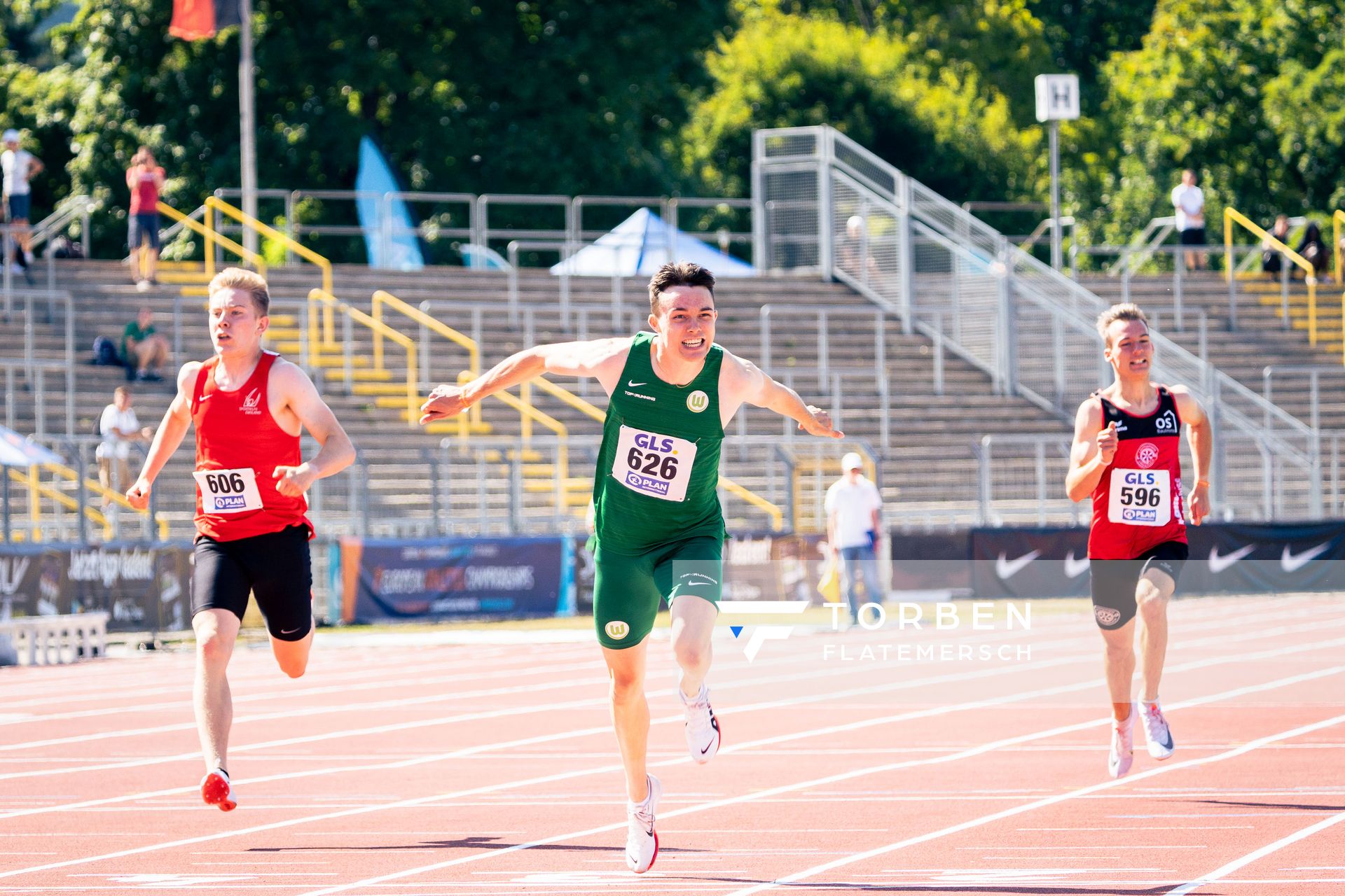 Tobias Morawietz (VfL Wolfsburg) im 200m Finale am 17.07.2022 waehrend den deutschen Leichtathletik-Jugendmeisterschaften 2022 in Ulm