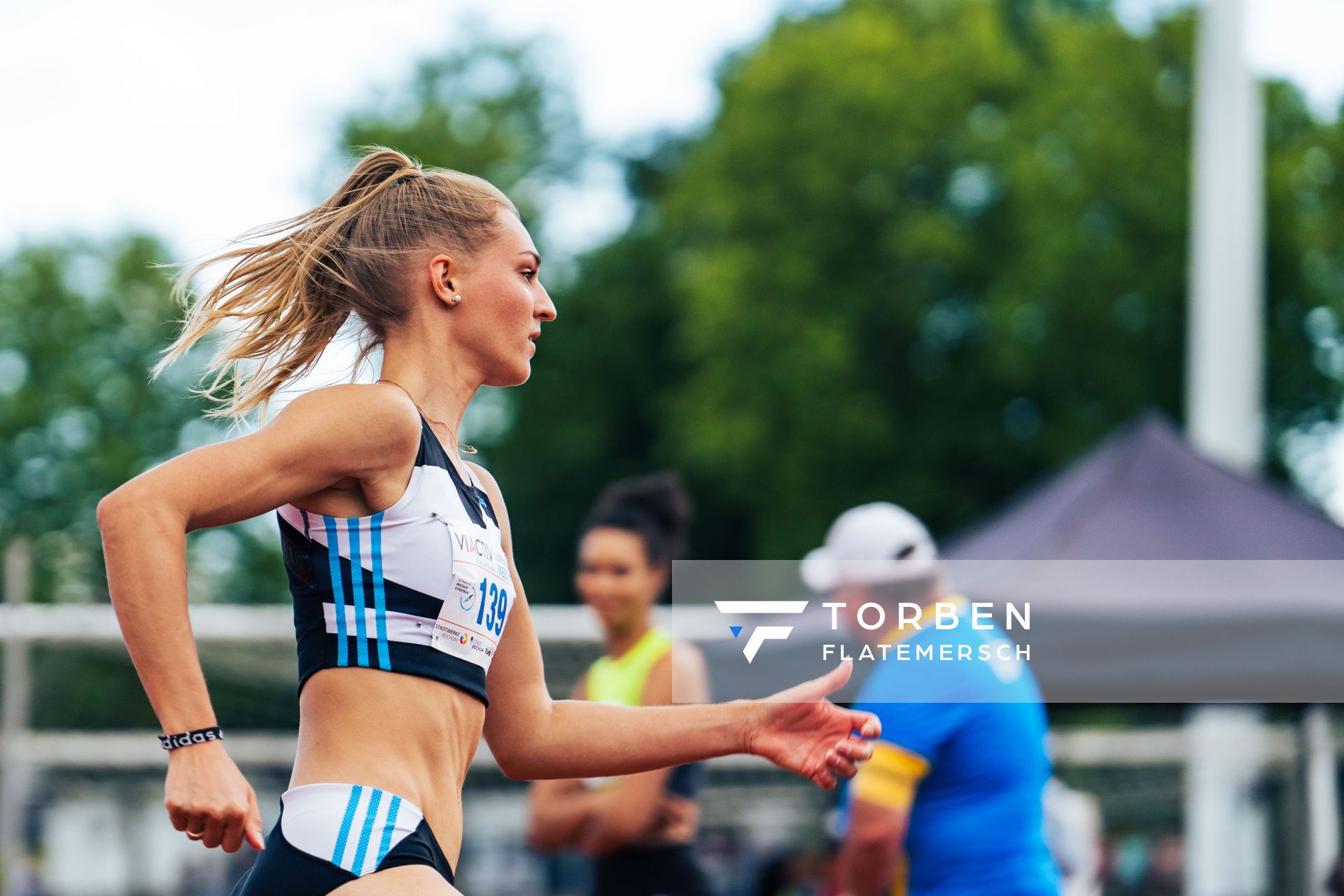 Luna Thiel (VfL Eintracht Hannover) ueber 400m am 06.08.2022 beim Lohrheide-Meeting im Lohrheidestadion in Bochum-Wattenscheid