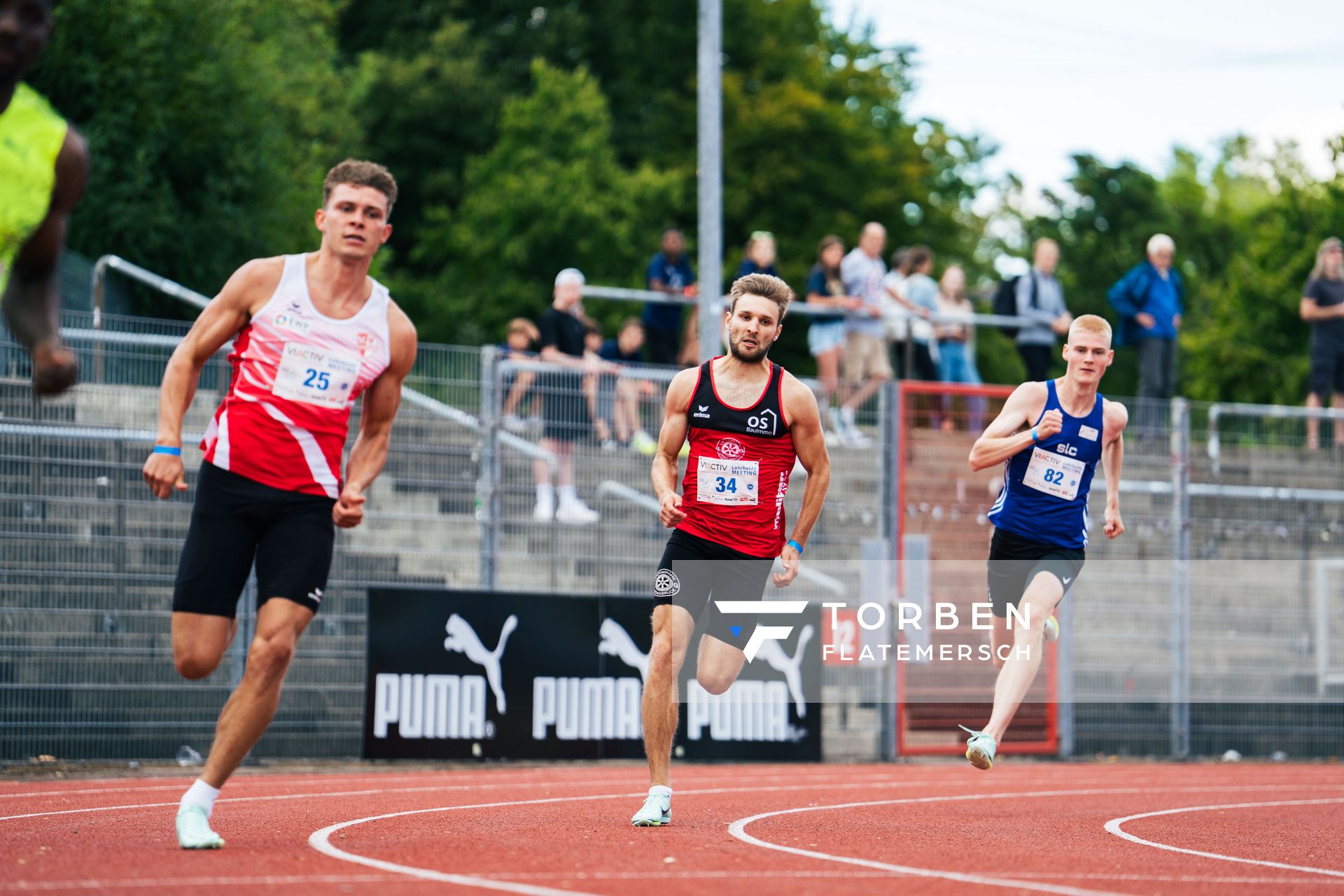 Fabian Dammermann (LG Osnabrueck) ueber 400m am 06.08.2022 beim Lohrheide-Meeting im Lohrheidestadion in Bochum-Wattenscheid