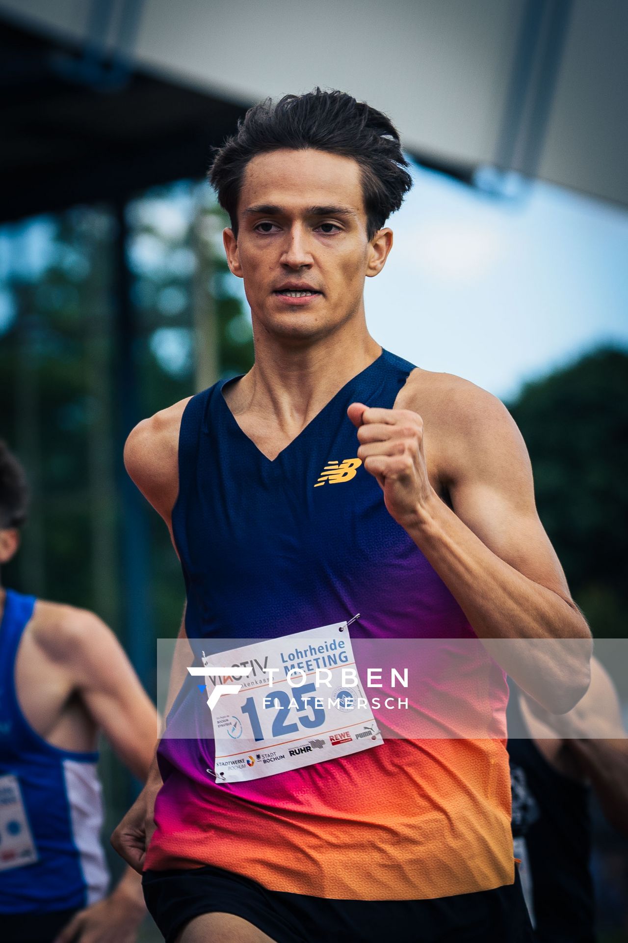 Oskar Schwarzer (TV Gross-Gerau) ueber 800m am 06.08.2022 beim Lohrheide-Meeting im Lohrheidestadion in Bochum-Wattenscheid