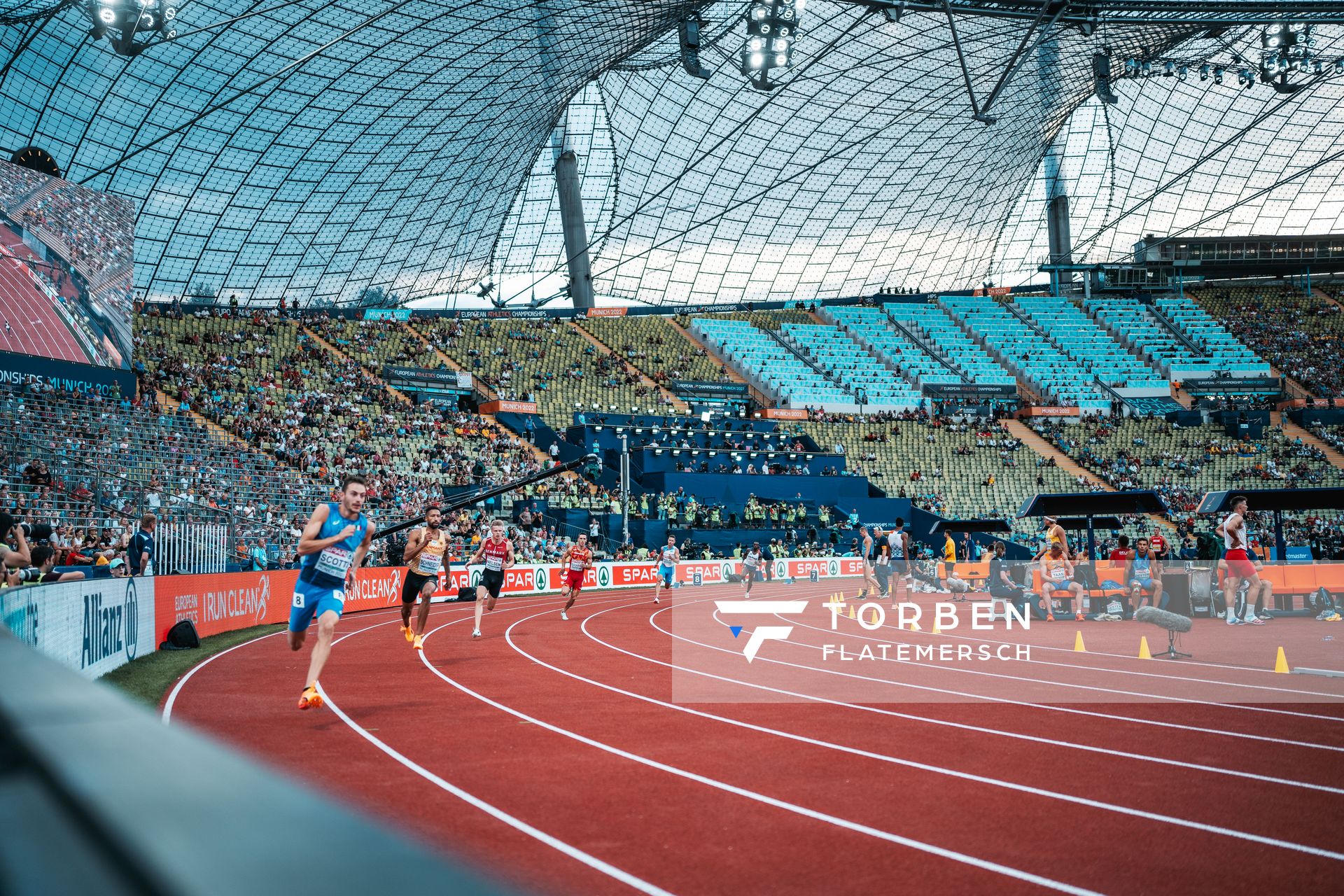 400m Vorlauf mit Thomas Jordier (FRA), Pavel Maslak (CZE), Manuel Guijarro (ESP), Gustav Lundholm Nielsen (DEN), Patrick Schneider (GER), Edoardo Scotti (ITA) am 15.08.2022 bei den Leichtathletik-Europameisterschaften in Muenchen