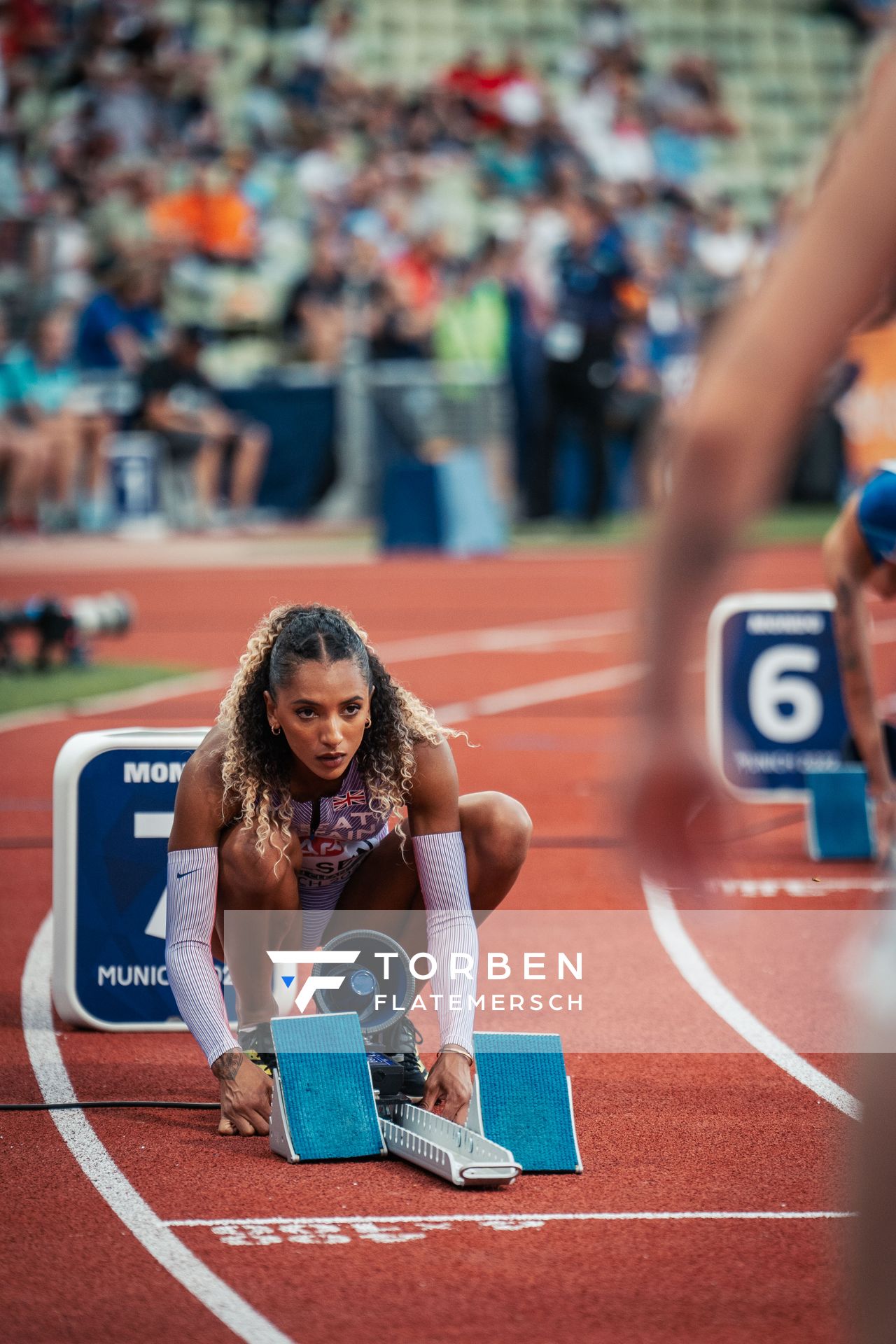 Laviai Nielsen (GBR) im 400m Vorlauf am 15.08.2022 bei den Leichtathletik-Europameisterschaften in Muenchen