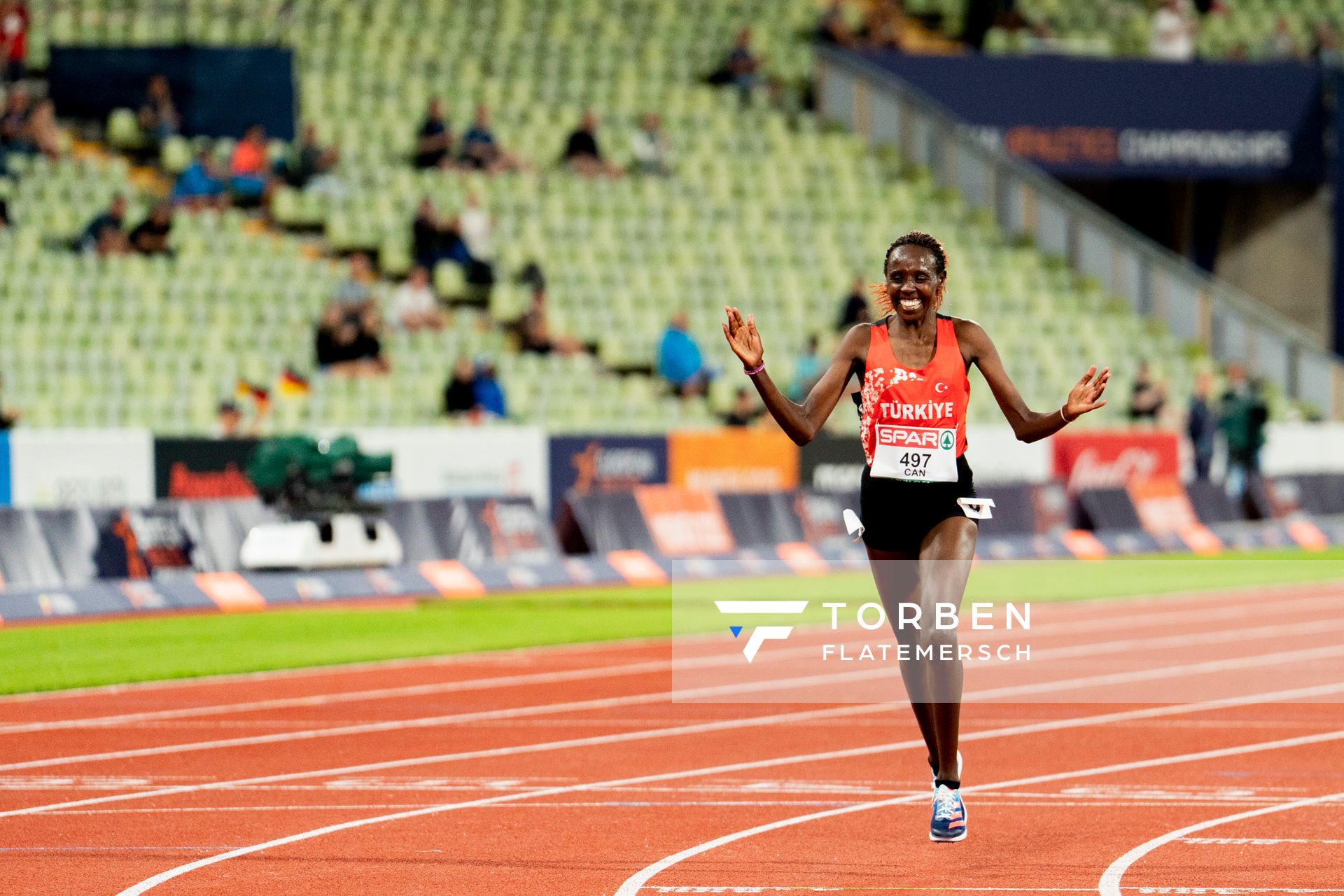 Yasemin Can (TUR) ueber 10000m am 15.08.2022 bei den Leichtathletik-Europameisterschaften in Muenchen