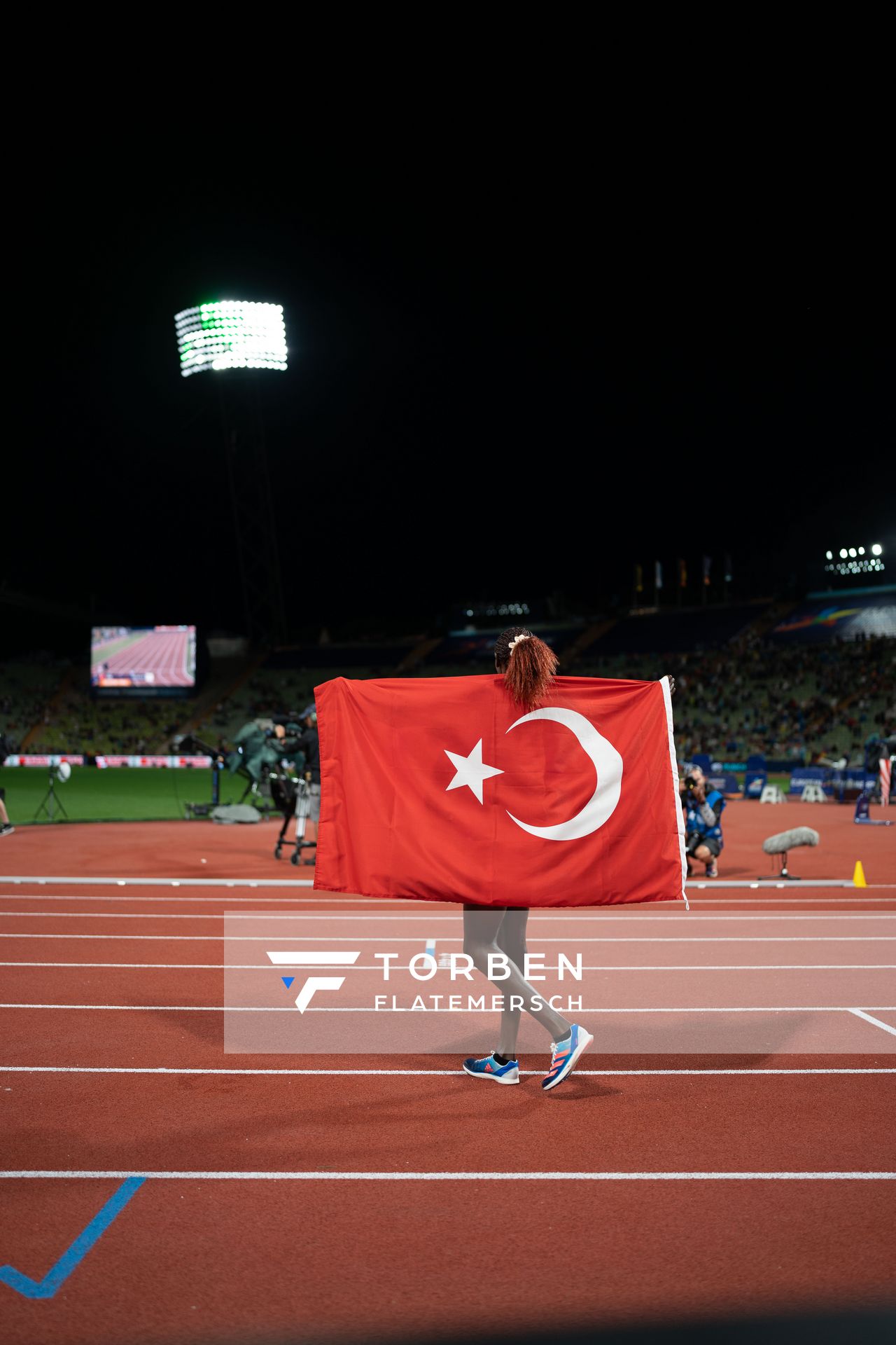 Yasemin Can (TUR) gewinnt die 10000m der Frauen am 15.08.2022 bei den Leichtathletik-Europameisterschaften in Muenchen