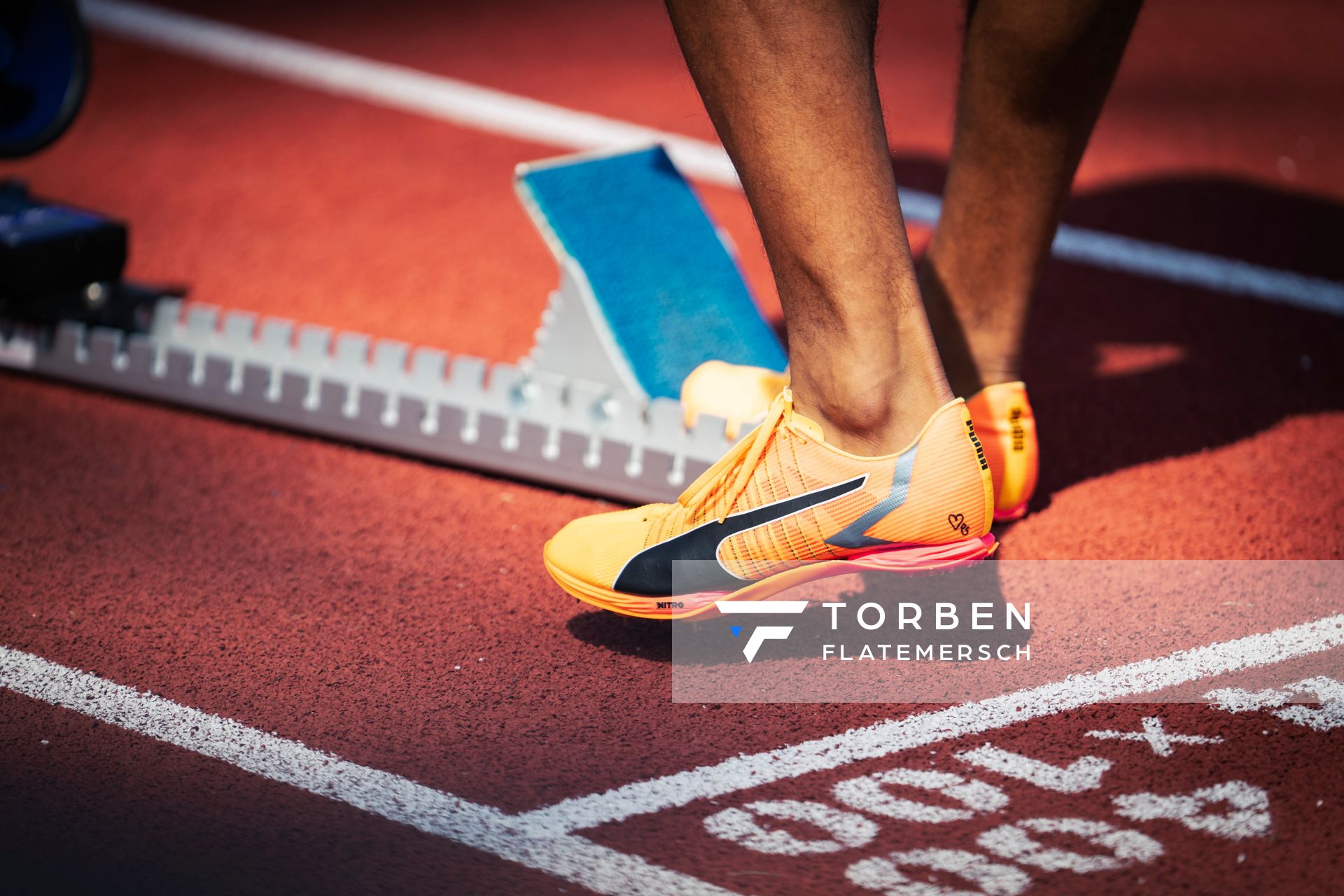 Schuhe von Patrick Schneider (GER) im 400m Halbfinale am 16.08.2022 bei den Leichtathletik-Europameisterschaften in Muenchen