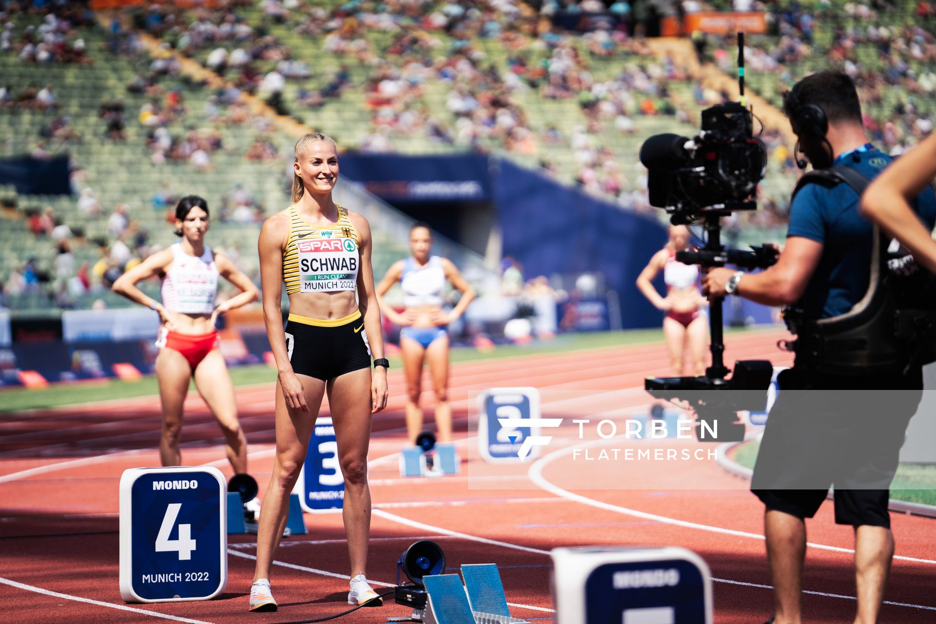 Corinna Schwab (GER) im 400m Halbfinale am 16.08.2022 bei den Leichtathletik-Europameisterschaften in Muenchen