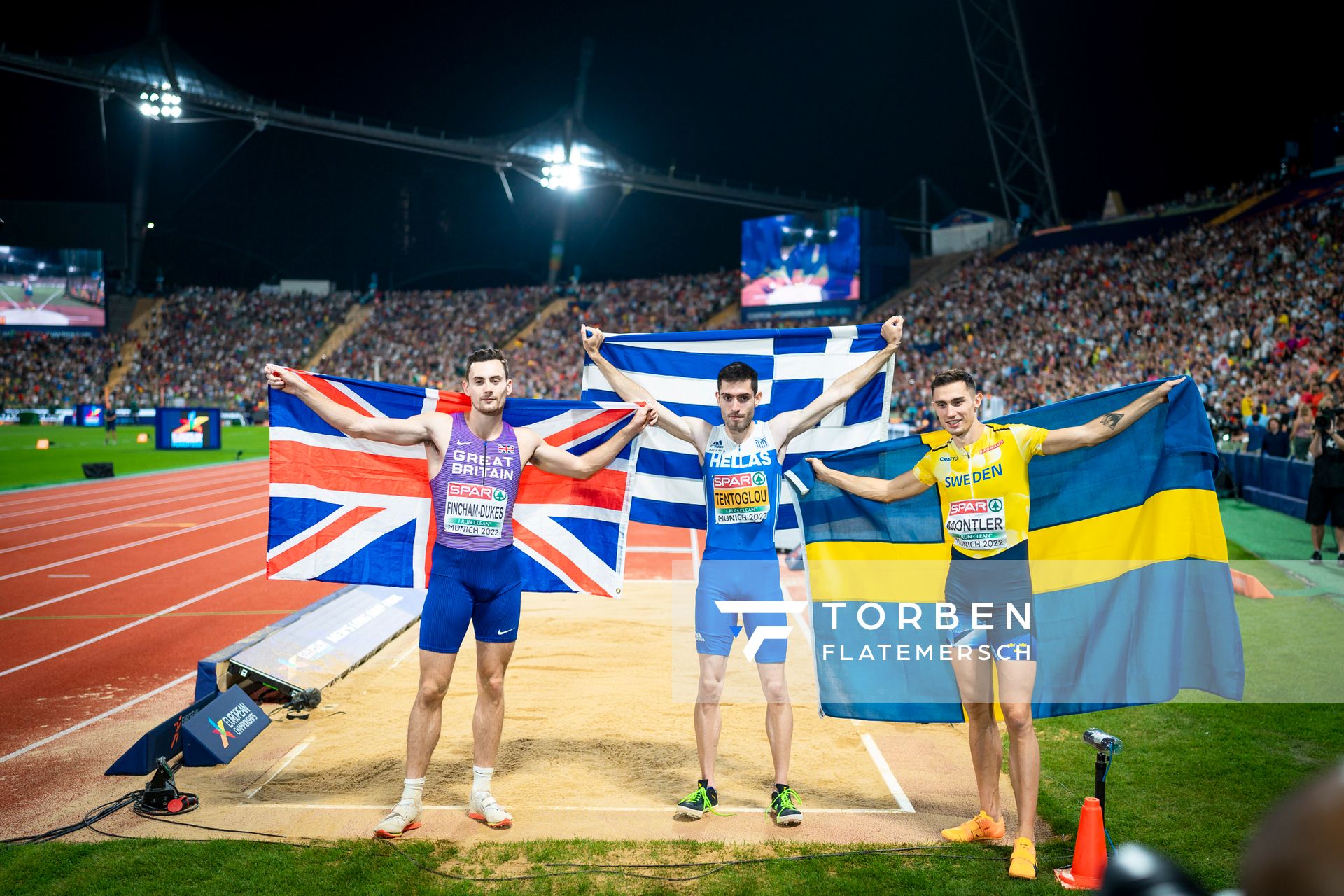 Jacob Fincham-Dukes (GBR), Miltiadis Tentoglou (GRE), Thobias Montler (SWE) am 16.08.2022 bei den Leichtathletik-Europameisterschaften in Muenchen