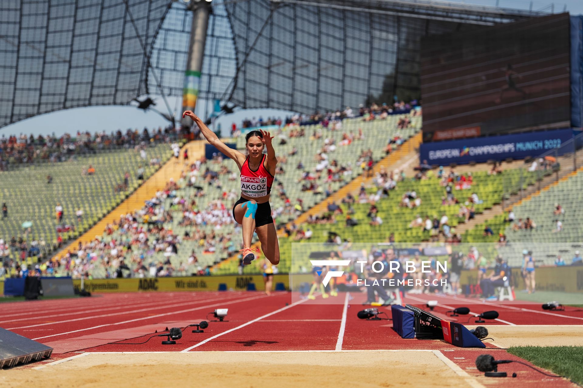 Gizem Akgoez (TUR) im Dreisprung am 17.08.2022 bei den Leichtathletik-Europameisterschaften in Muenchen