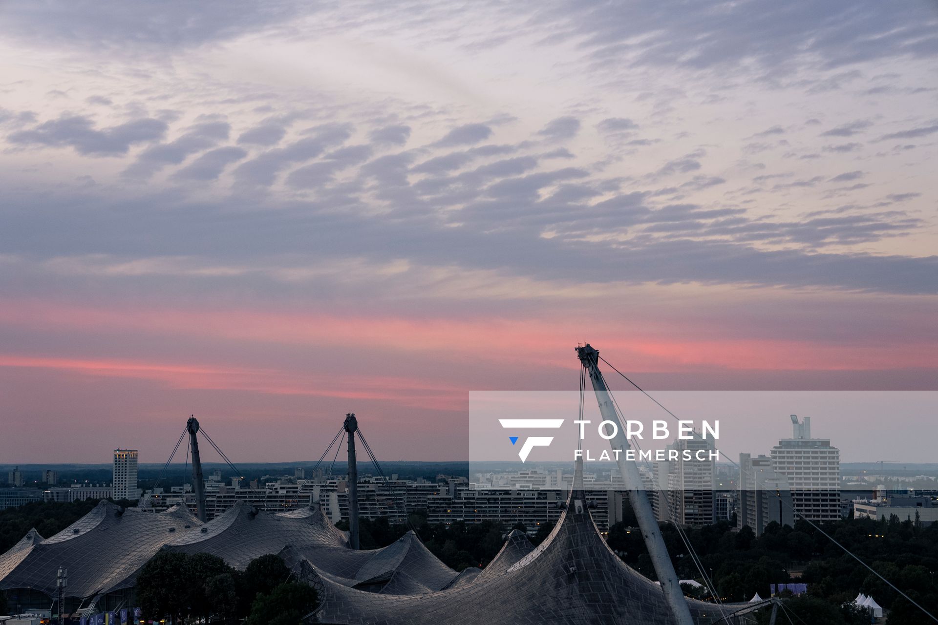 Sonnenuntergang ueber Muenchen am 17.08.2022 bei den Leichtathletik-Europameisterschaften in Muenchen