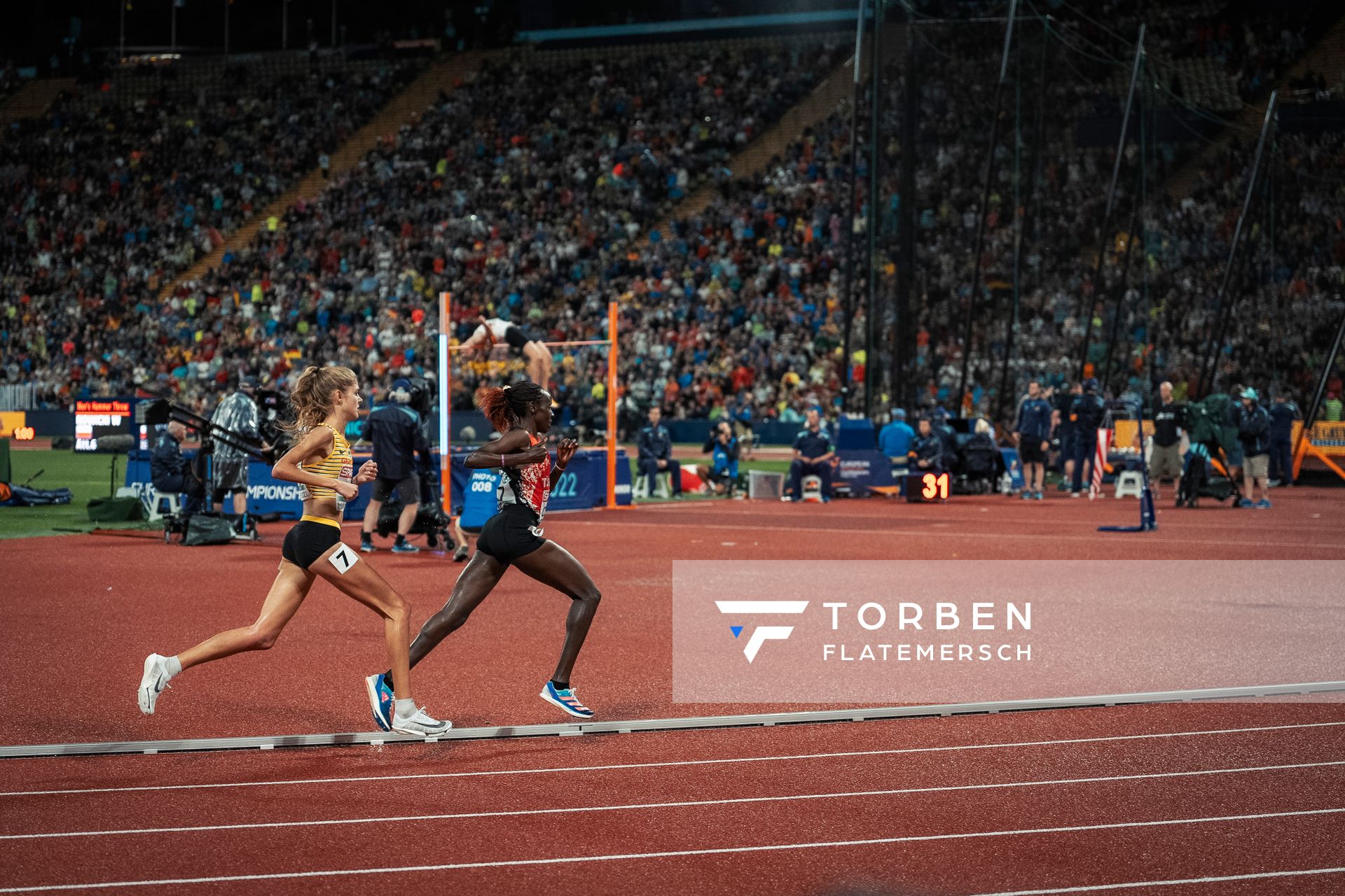 Konstanze Klosterhalfen (GER) ueber 5000m am 18.08.2022 bei den Leichtathletik-Europameisterschaften in Muenchen