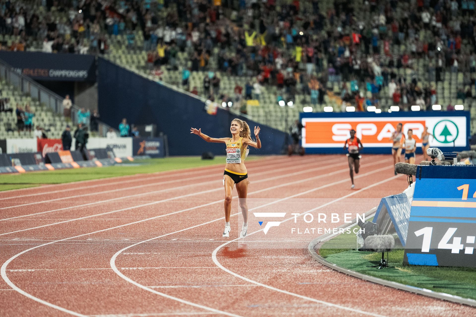 Konstanze Klosterhalfen (GER) ueber 5000m am 18.08.2022 bei den Leichtathletik-Europameisterschaften in Muenchen
