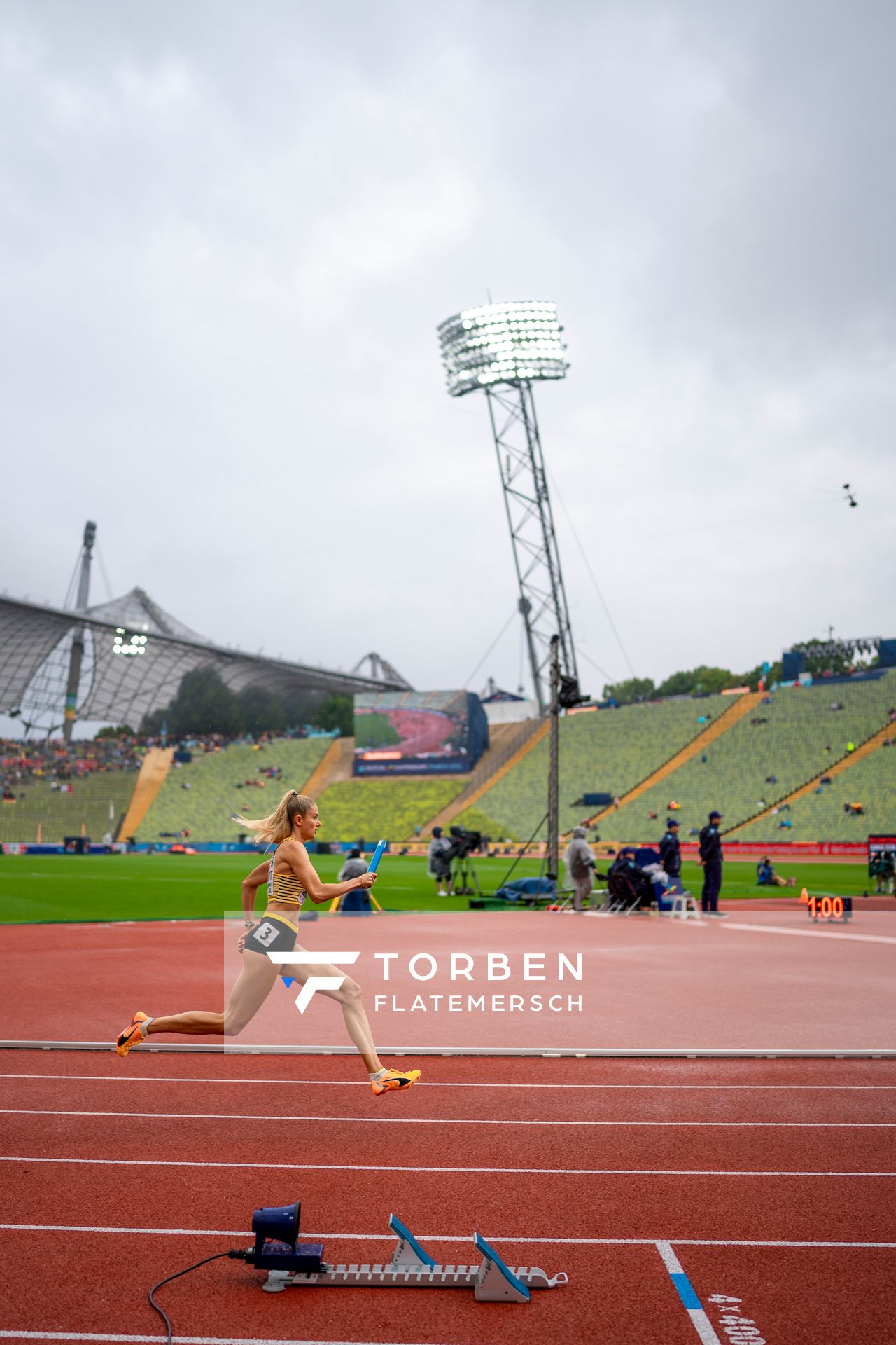 Alica Schmidt (GER) in der 4x400m Staffel am 19.08.2022 bei den Leichtathletik-Europameisterschaften in Muenchen