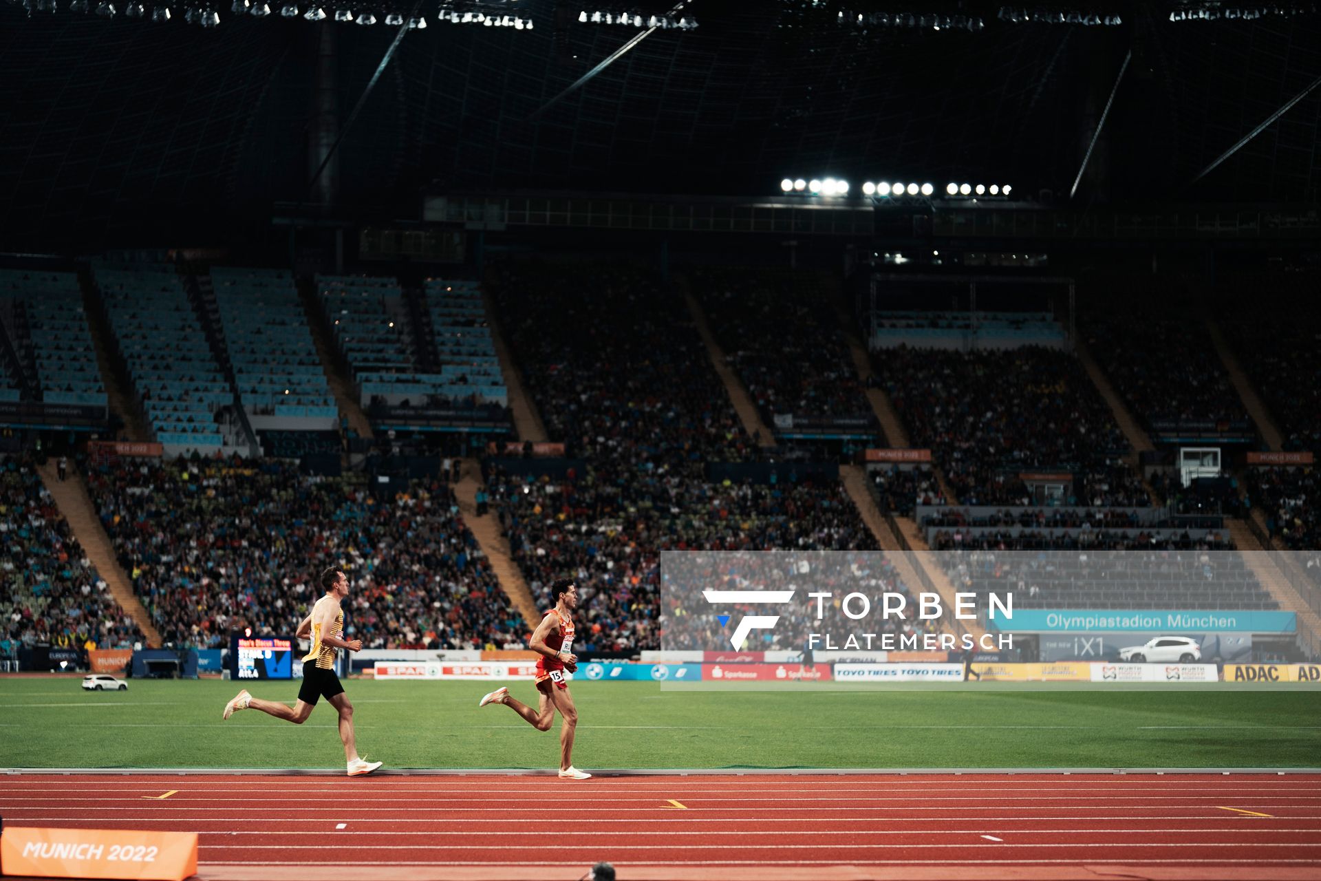 Victor Ruiz (ESP) vor Niklas Buchholz (GER) am 19.08.2022 bei den Leichtathletik-Europameisterschaften in Muenchen