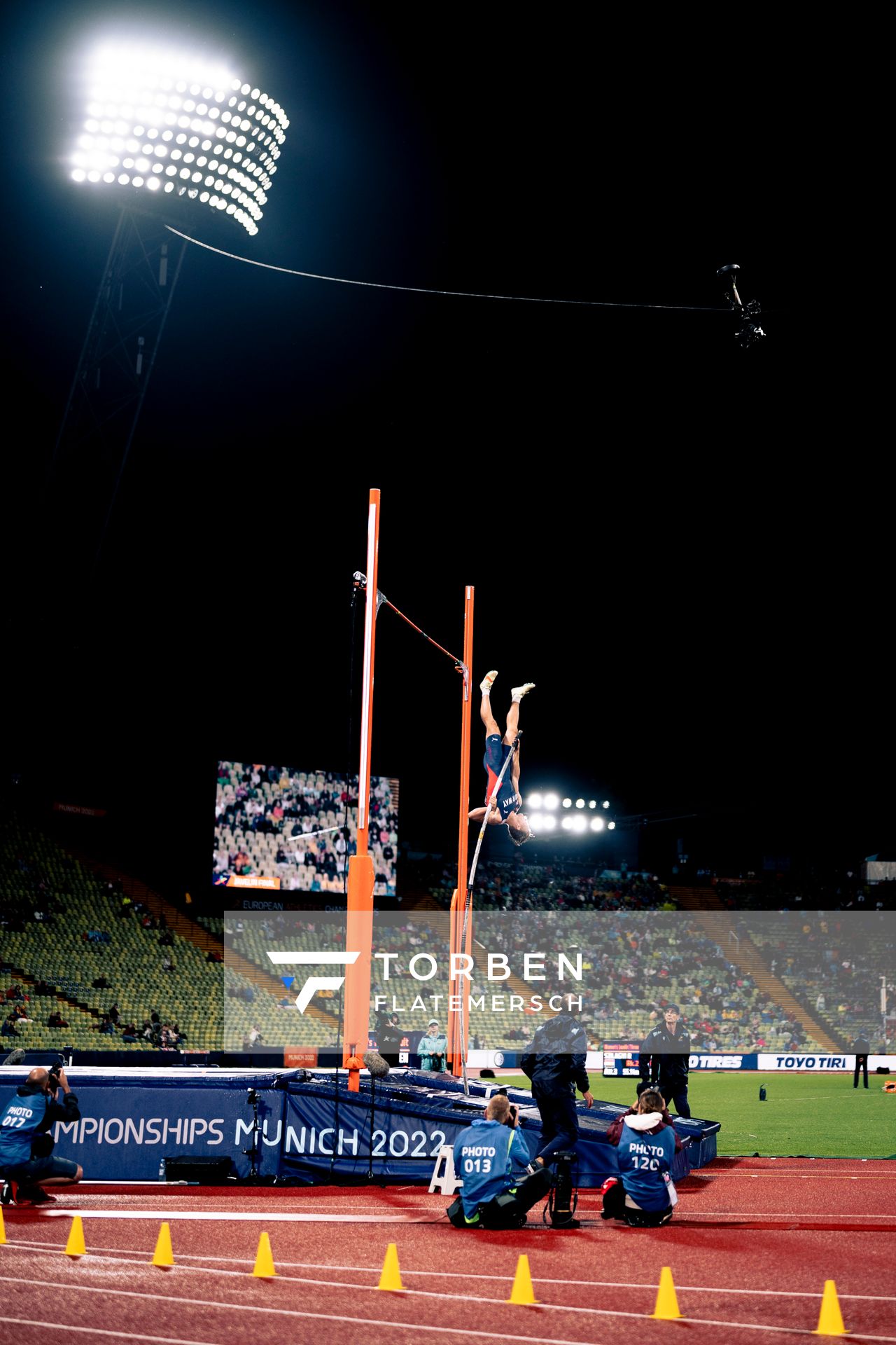 Sondre Guttormsen (NOR) beim Stabhochsprung am 20.08.2022 bei den Leichtathletik-Europameisterschaften in Muenchen