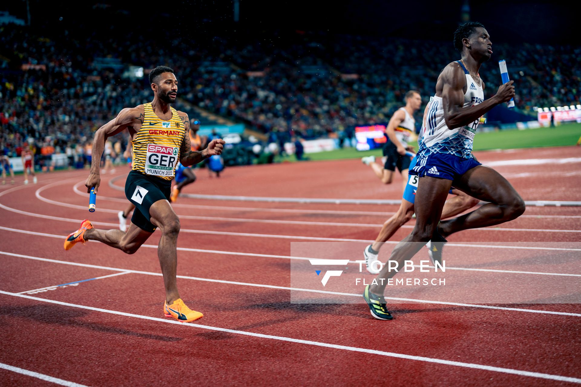 Marvin Schlegel (GER) als zweiter Laeufer der 4x400m Staffel am 20.08.2022 bei den Leichtathletik-Europameisterschaften in Muenchen