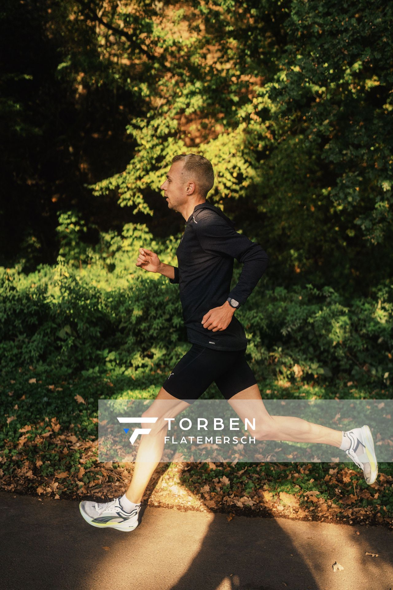 Nils Voigt (TV Wattenscheid 01) am 19.10.2022 am Kemnader See in Bochum