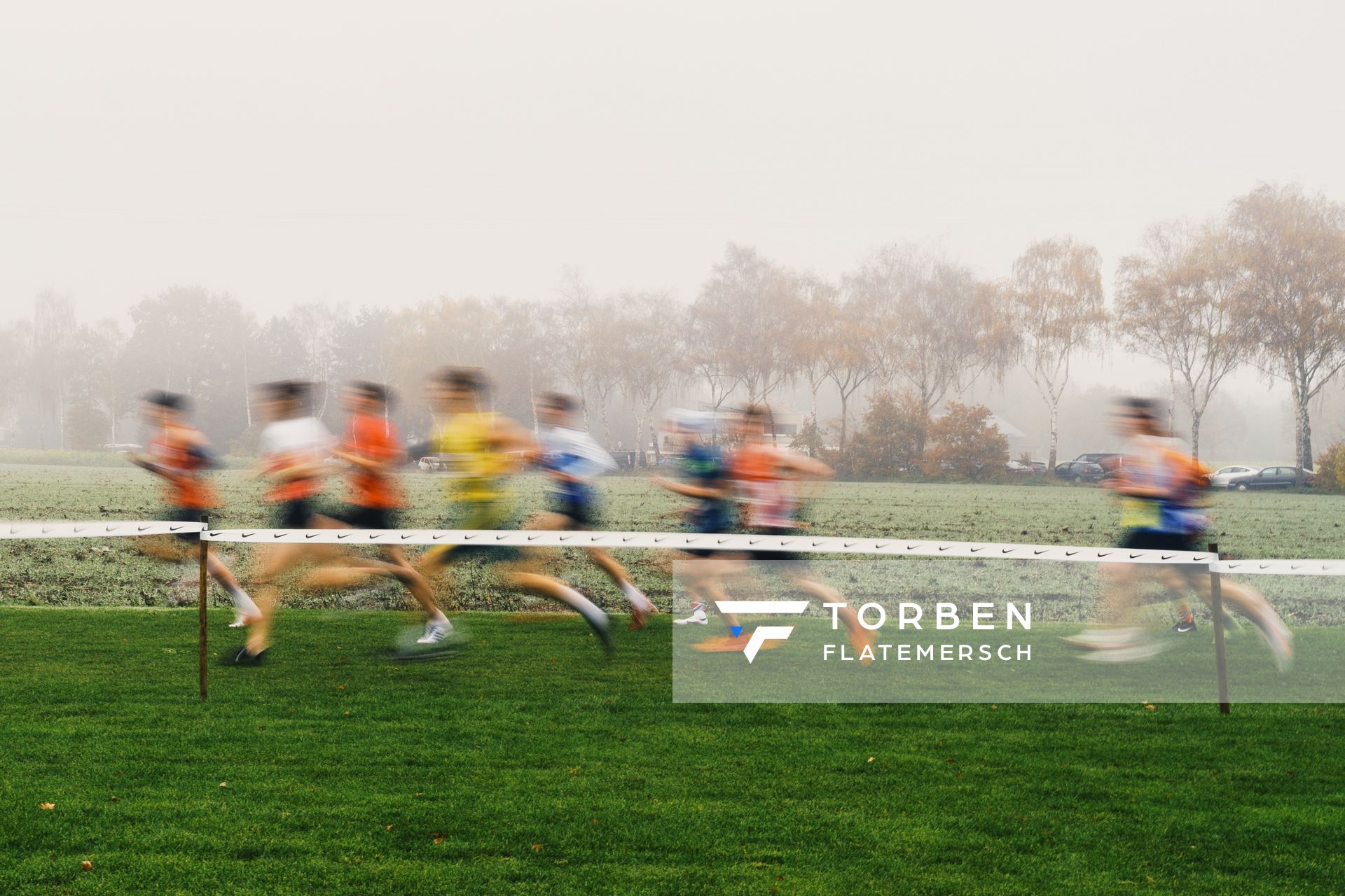 Impressionen am 26.11.2022  waehrend den deutschen Crosslauf-Meisterschaften auf Sportanlage an der Ringstrasse in Loeningen