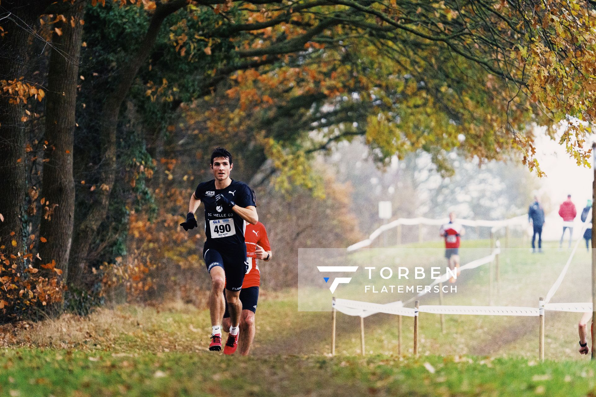 Soeren Sprehe (NI/ SC Melle 03) am 26.11.2022  waehrend den deutschen Crosslauf-Meisterschaften auf Sportanlage an der Ringstrasse in Loeningen