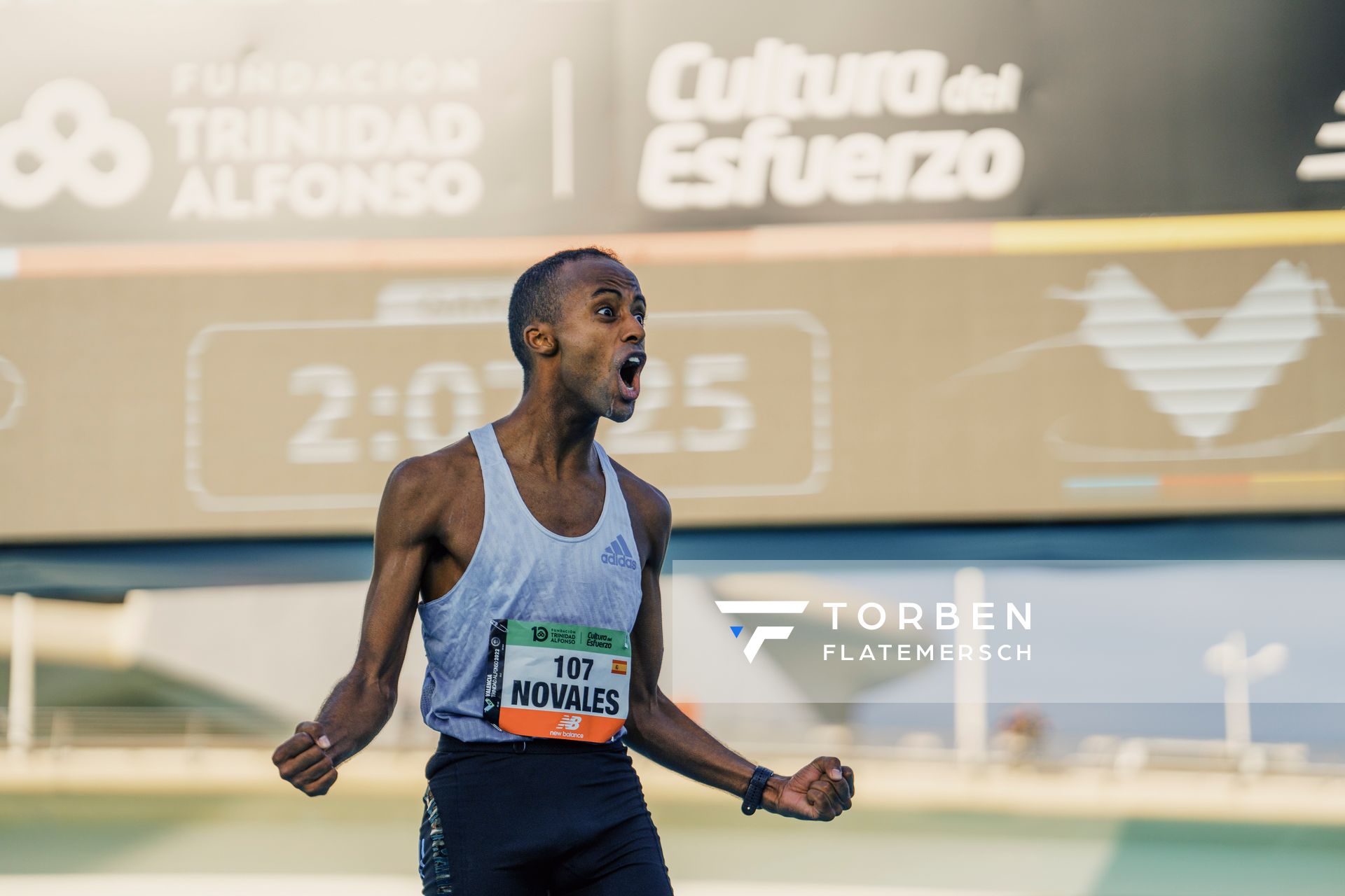 Tariku Novales (ESP) am 04.12.2022 beim 42th Valencia Marathon Trinidad Alfonso 2022