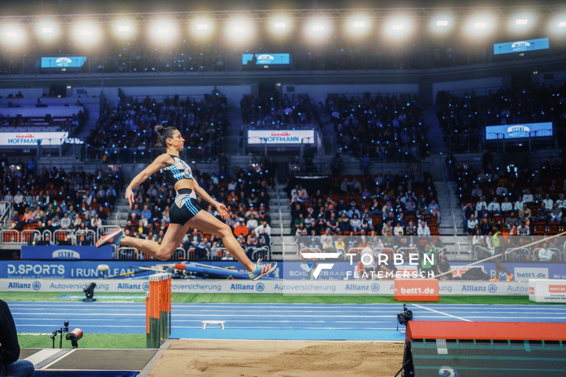 Milica Gardasevic (SRB) beim Weitsprung am 29.01.2023 beim ISTAF Indoor im PSD Bank Dome in Duesseldorf